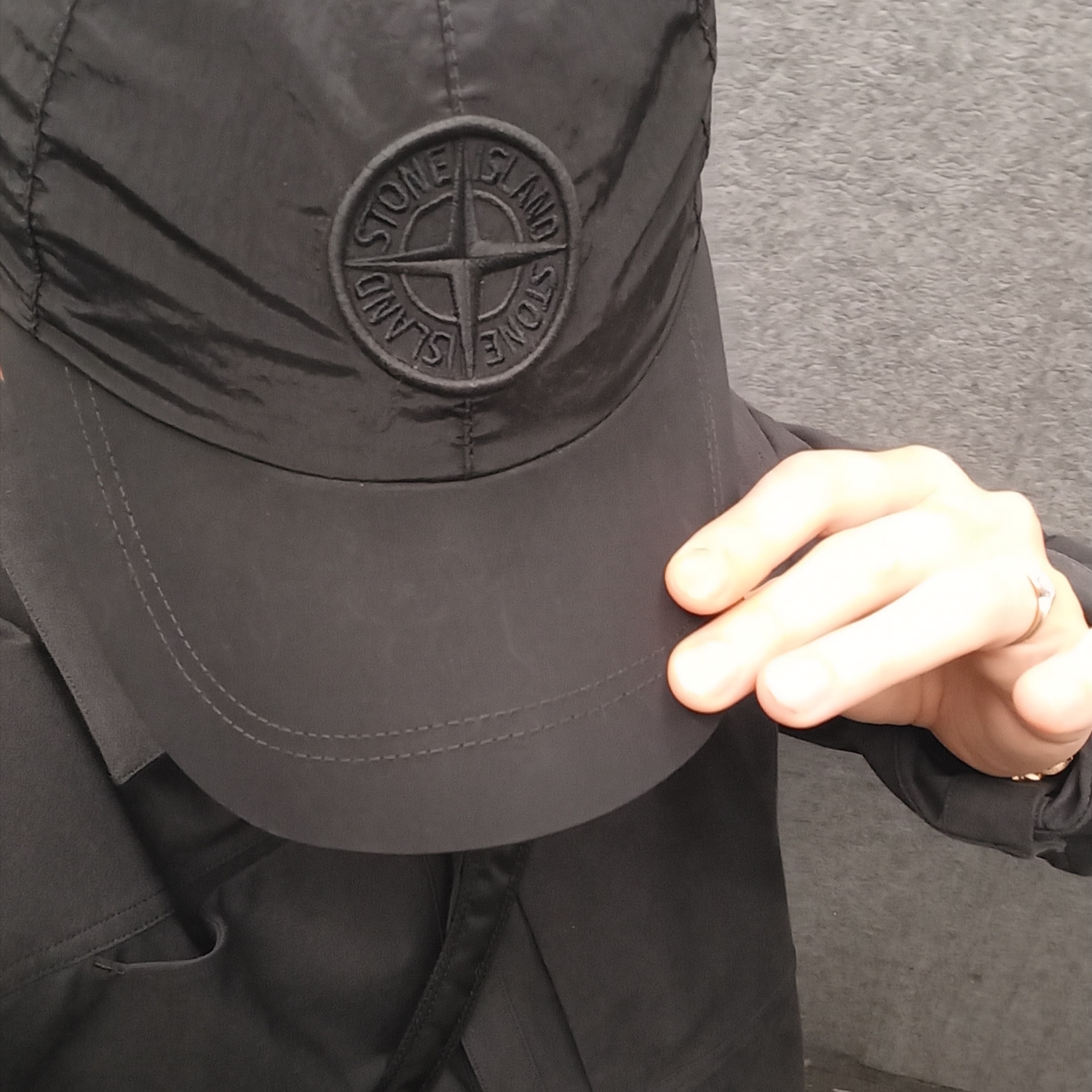 Arc'teryx Cronin Cotton Overshirt Black 착용 스타일 - 2