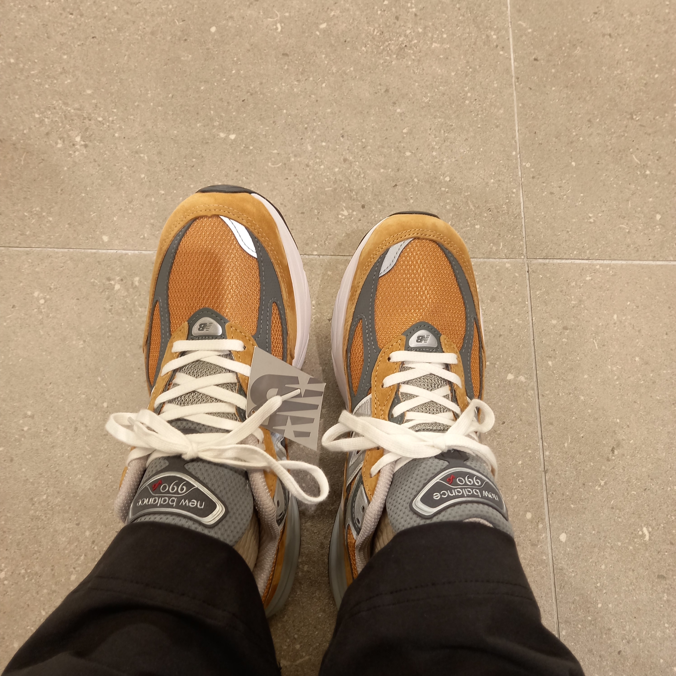 New Balance 990v6 Made in USA Workwear Grey, New Balance 990v3 Made in USA Navy - D Standard ์ฐฉ์ฉ ์คํ์ผ - 1
