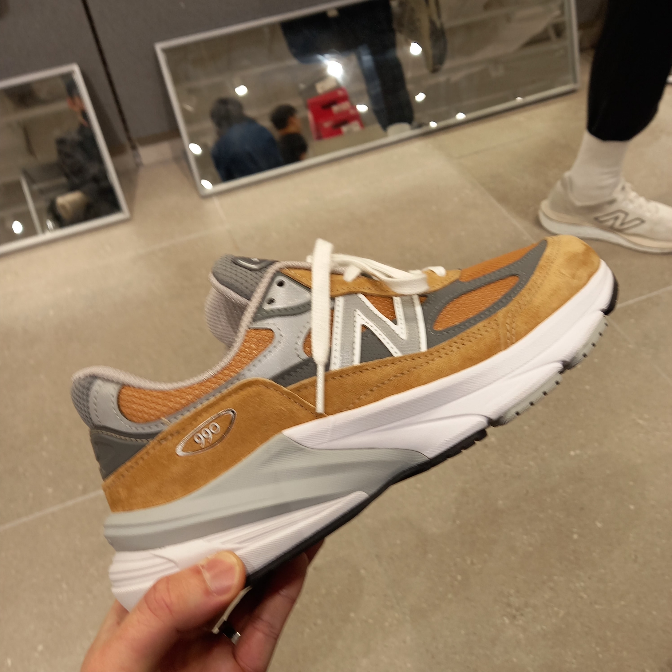 New Balance 990v6 Made in USA Workwear Grey, New Balance 990v3 Made in USA Navy - D Standard ์ฐฉ์ฉ ์คํ์ผ - 7