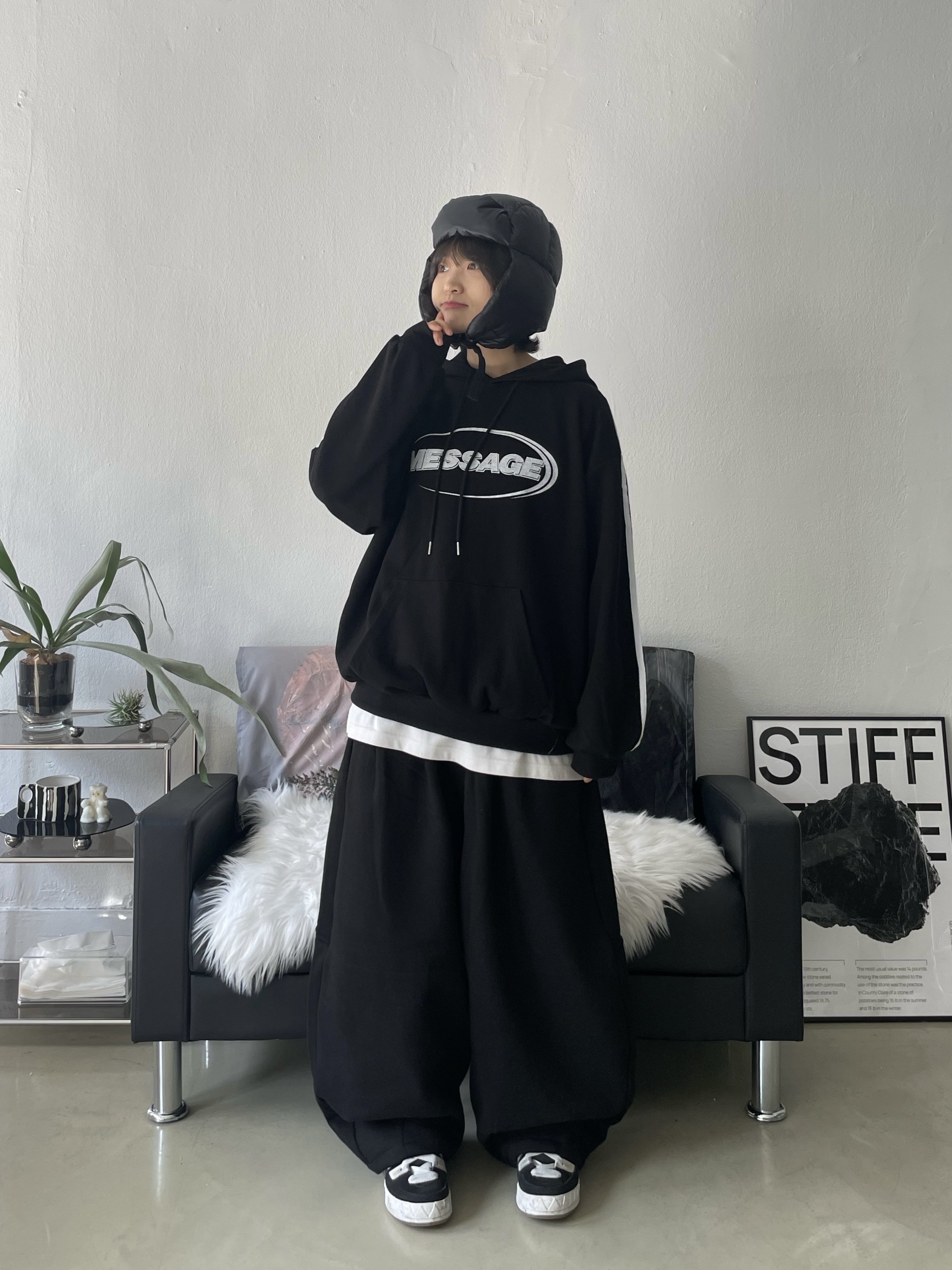 Adidas Adimatic Core Black, Supreme Featherweight Down Trooper Black - 23FW 착용 스타일 - 4