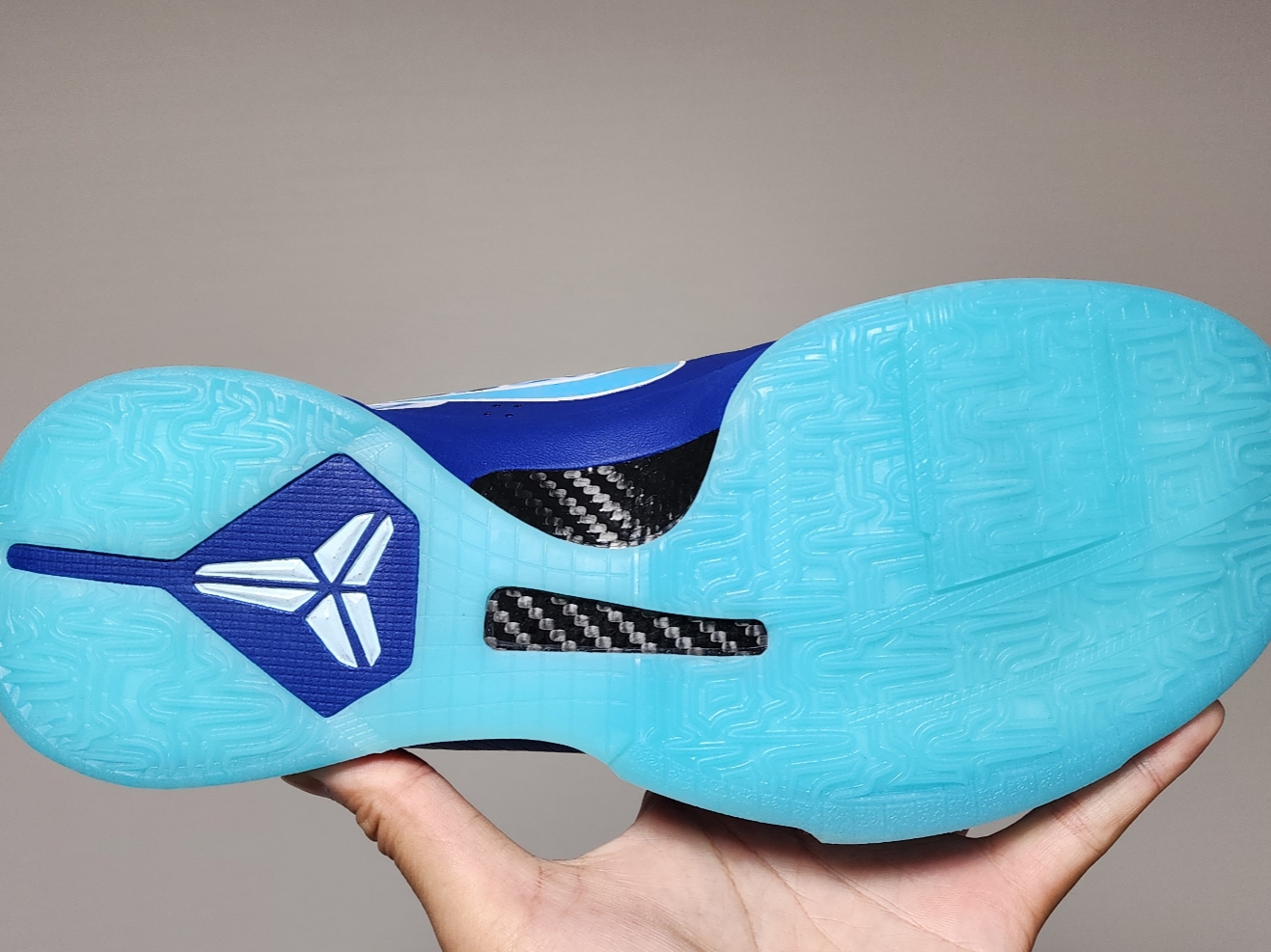Nike Kobe 5 Protro Deep Royal Blue 착용 스타일