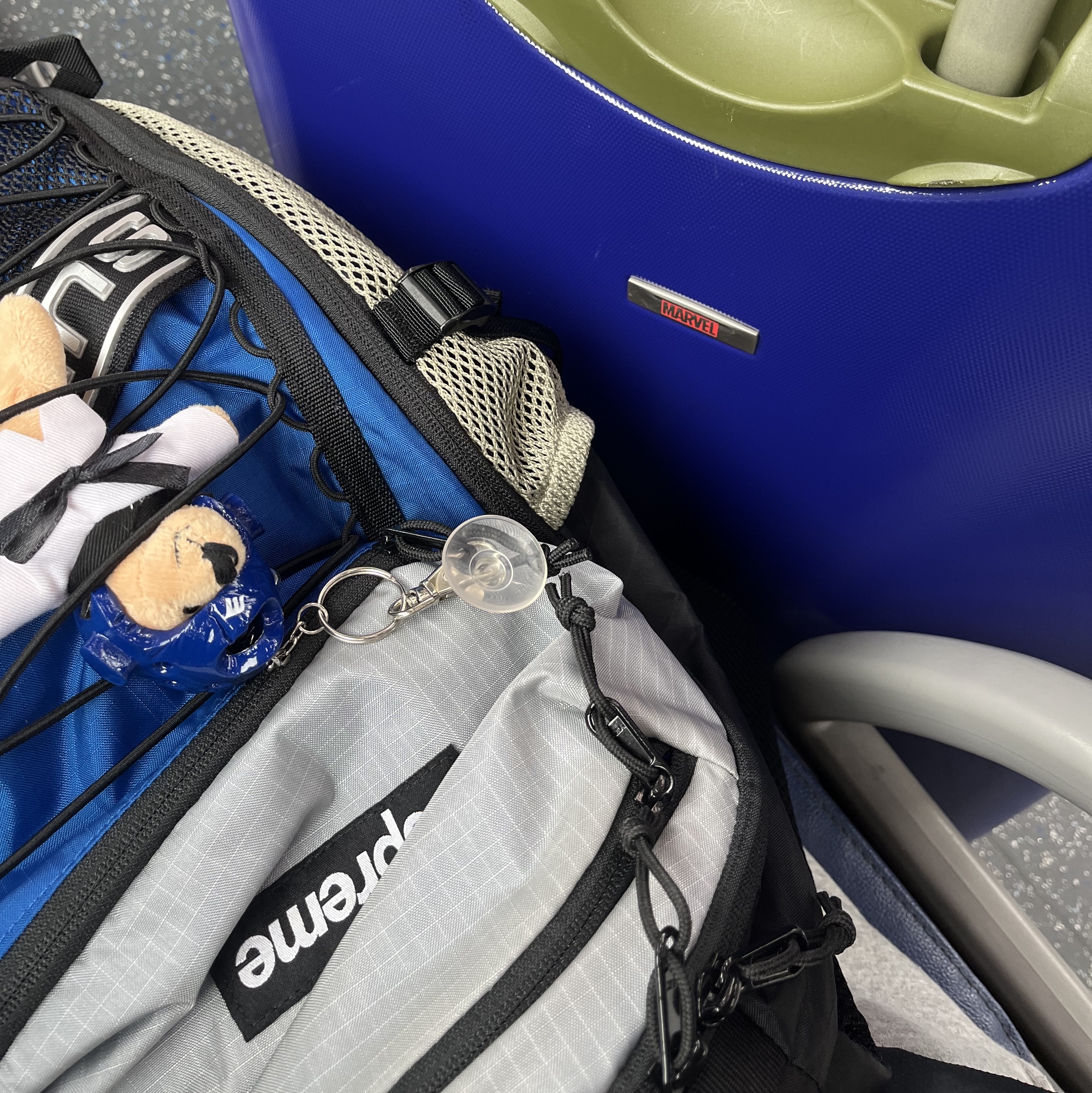 Supreme Backpack Blue - 23FW 착용 스타일 - 1