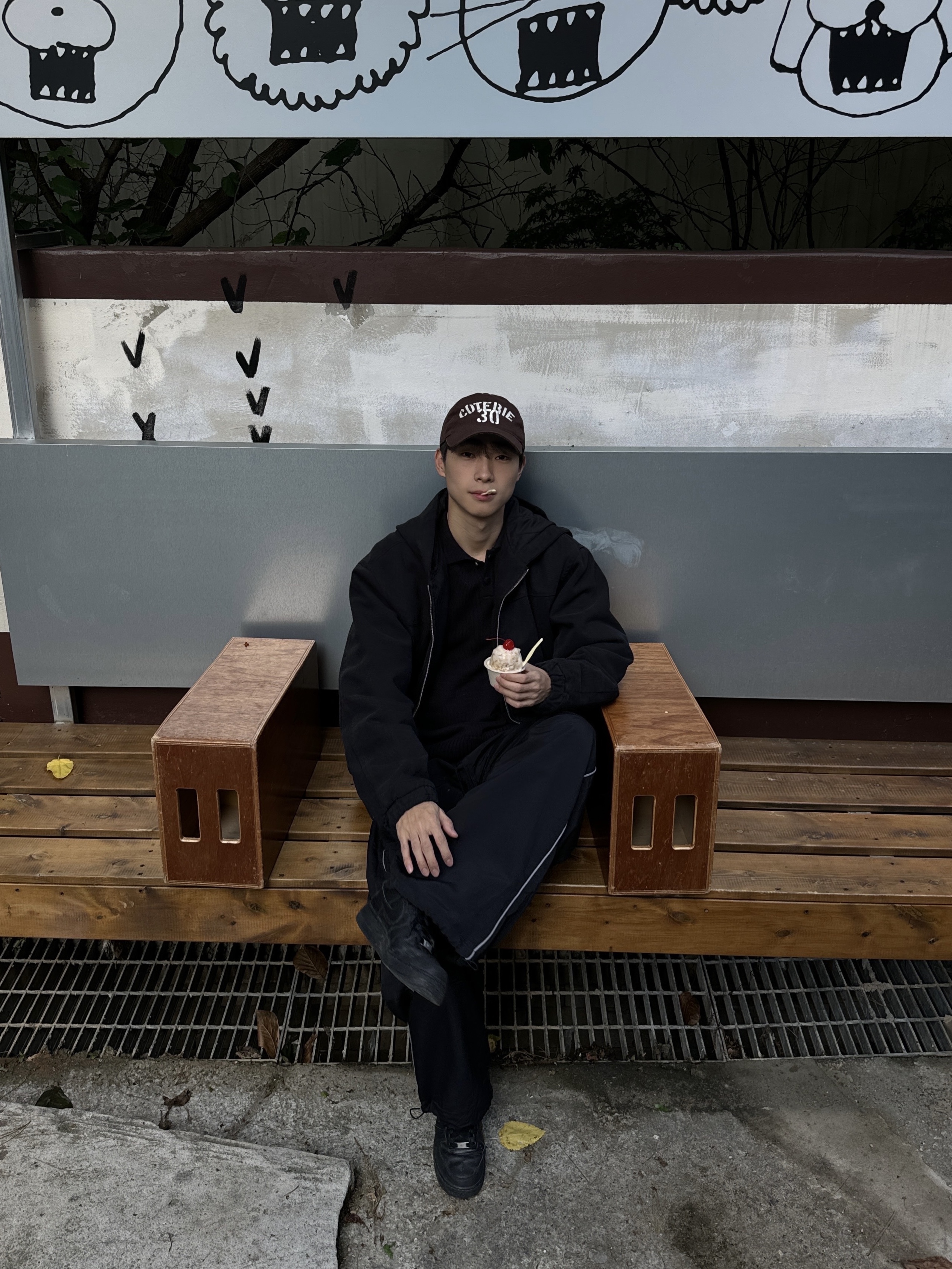 Polyteru Human Index Index Track Pants Black/White 착용 스타일 - 1