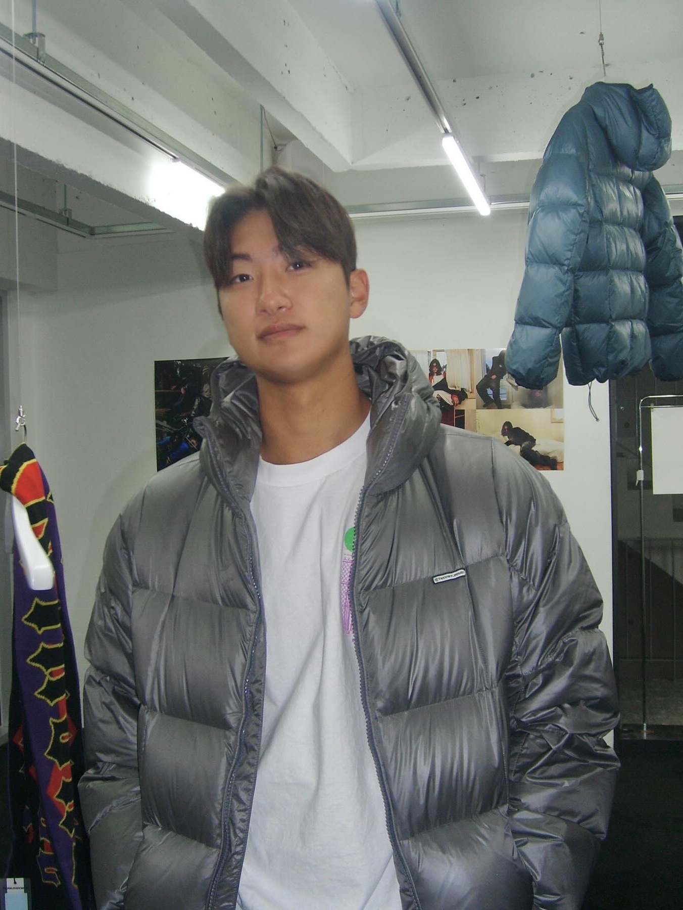 Thevinylhouse Hooded Duck Down Jacket Black, Thevinylhouse Hooded Duck Down Jacket Charcoal 착용 스타일