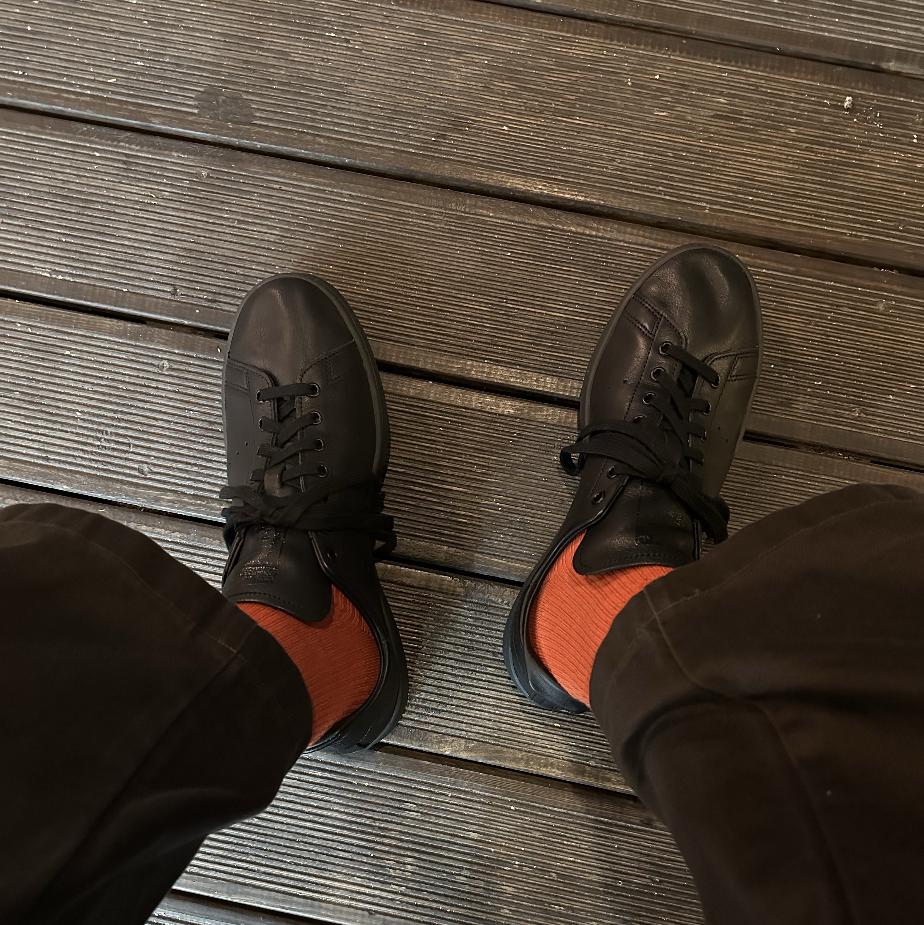 Adidas Stan Smith Decon Core Black 착용 스타일 - 1