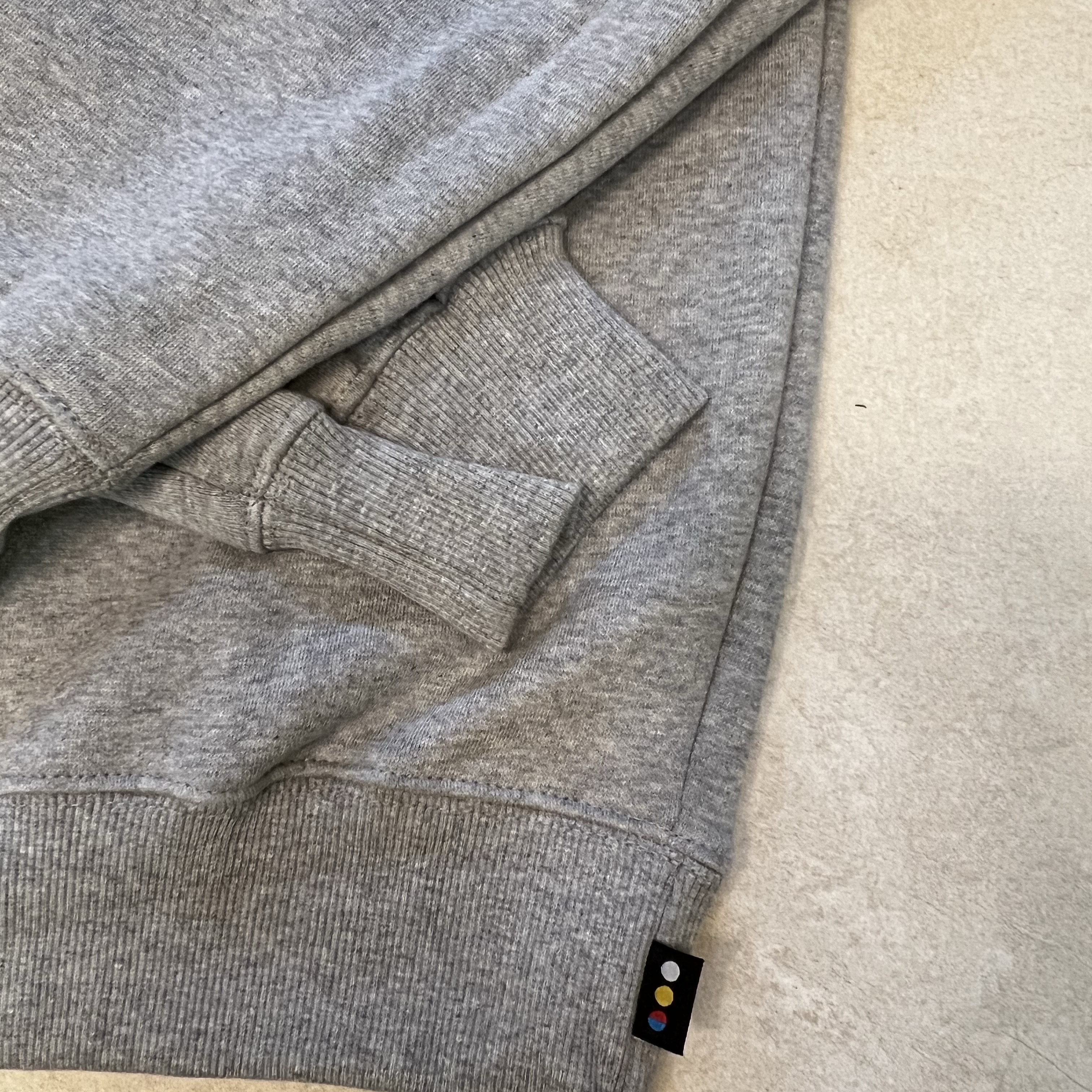 IAB Studio Embossed Sweatshirt Gray 착용 스타일 - 6