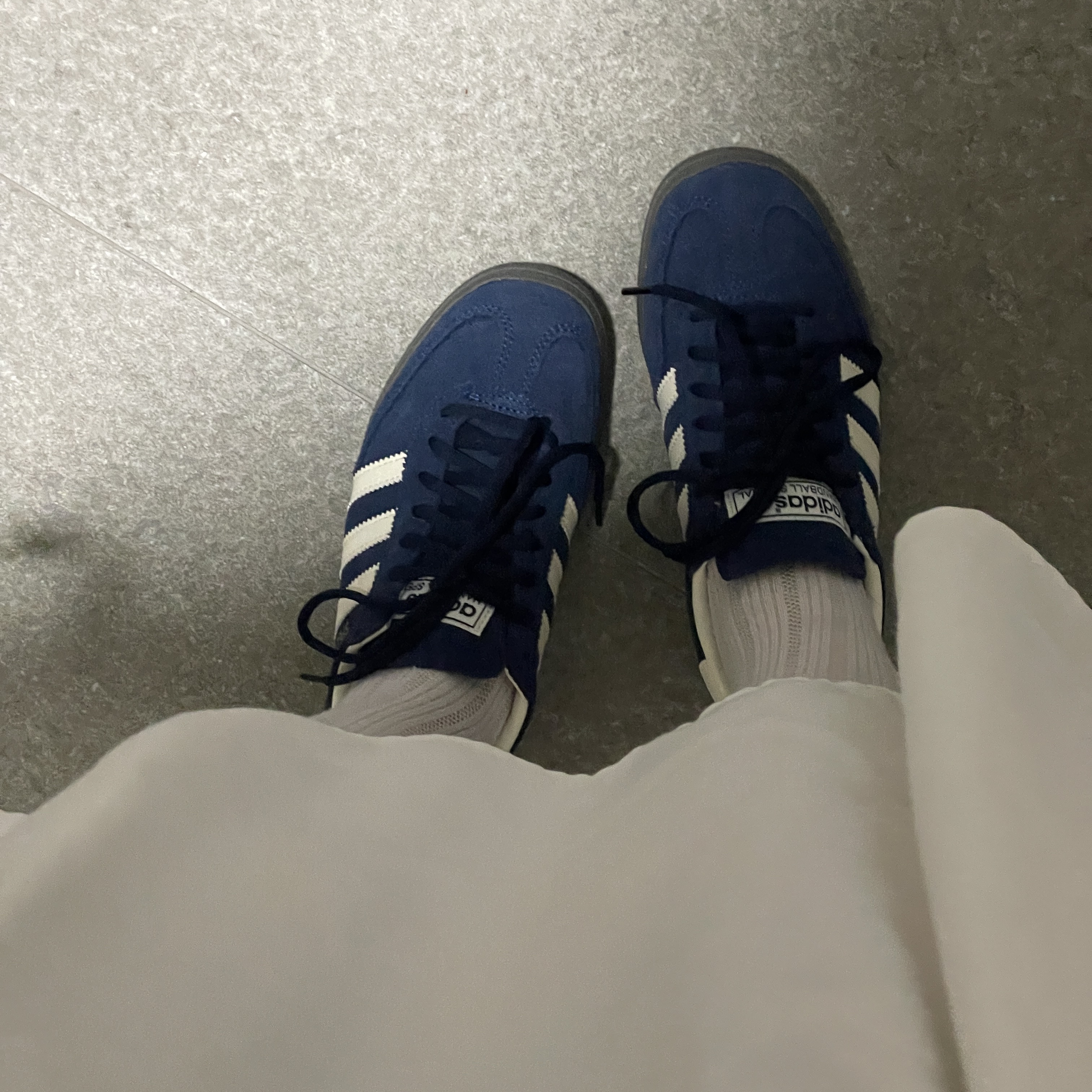 Adidas Spezial Handball Night Indigo 착용 스타일
