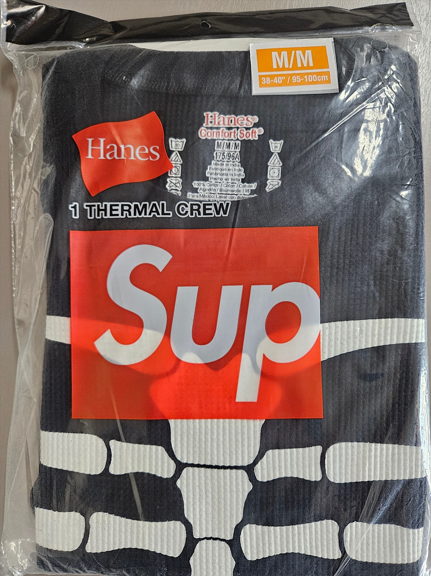 Supreme Stencil Thermal S/S Top Black - 24FW 착용 스타일 - 8