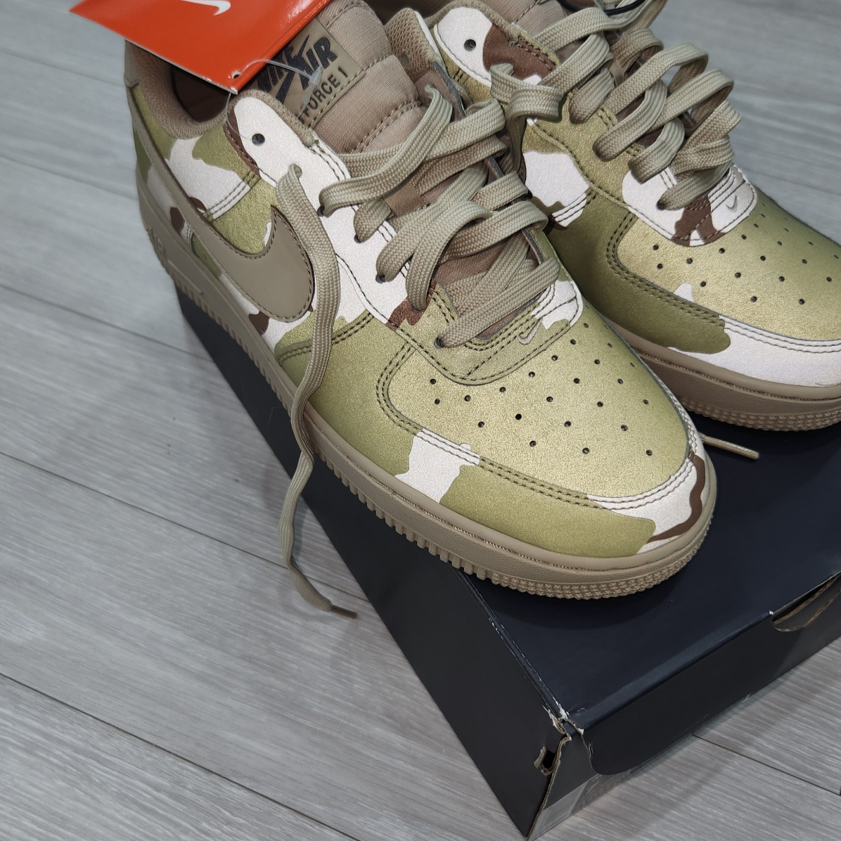 Nike Air Force 1 Low Reflective Desert Camo 착용 스타일 - 2