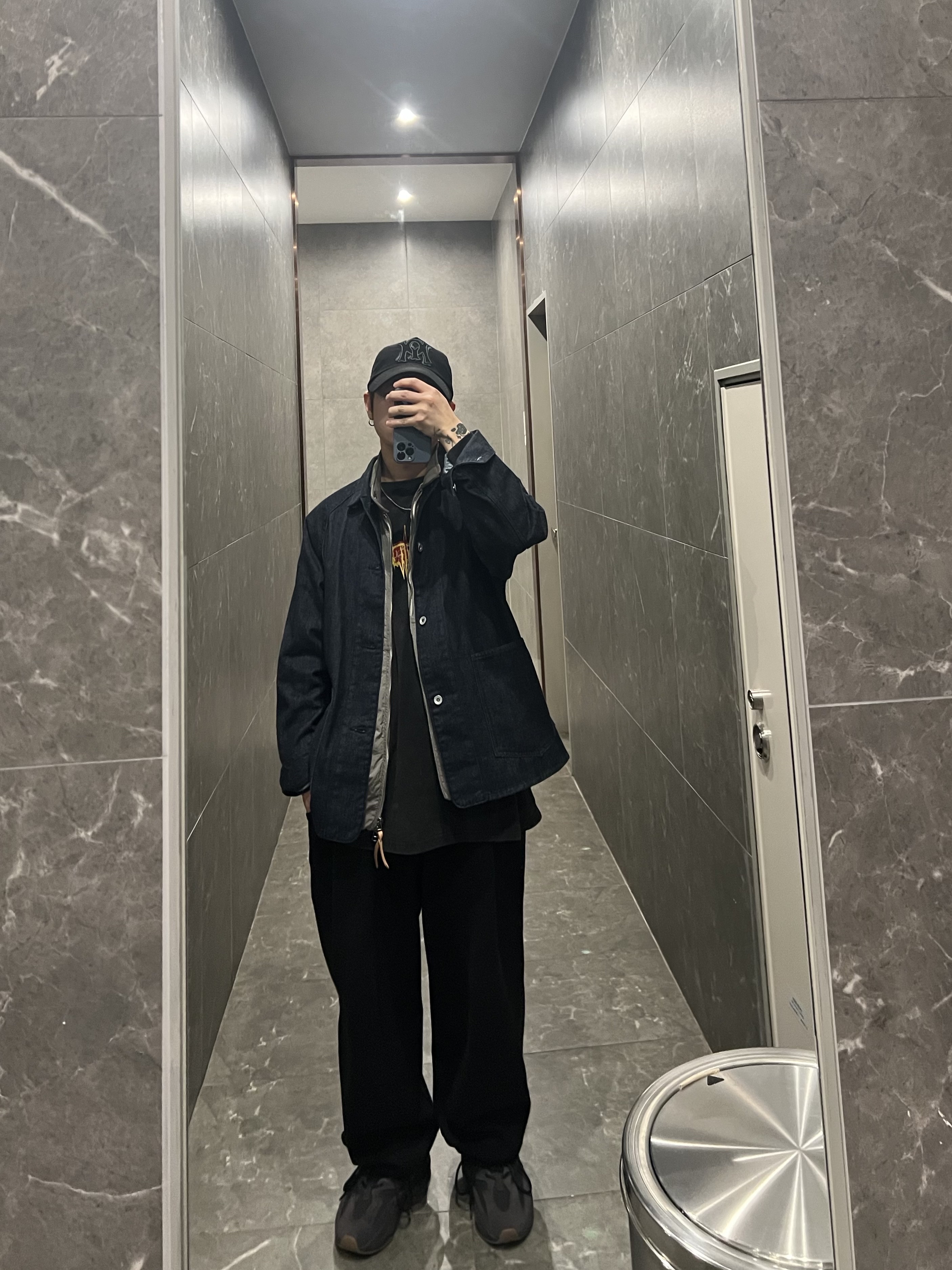 Nanamica Zip Up Wind Vest Beige, Nanamica Demim Jacket Indigo Bleach 착용 스타일