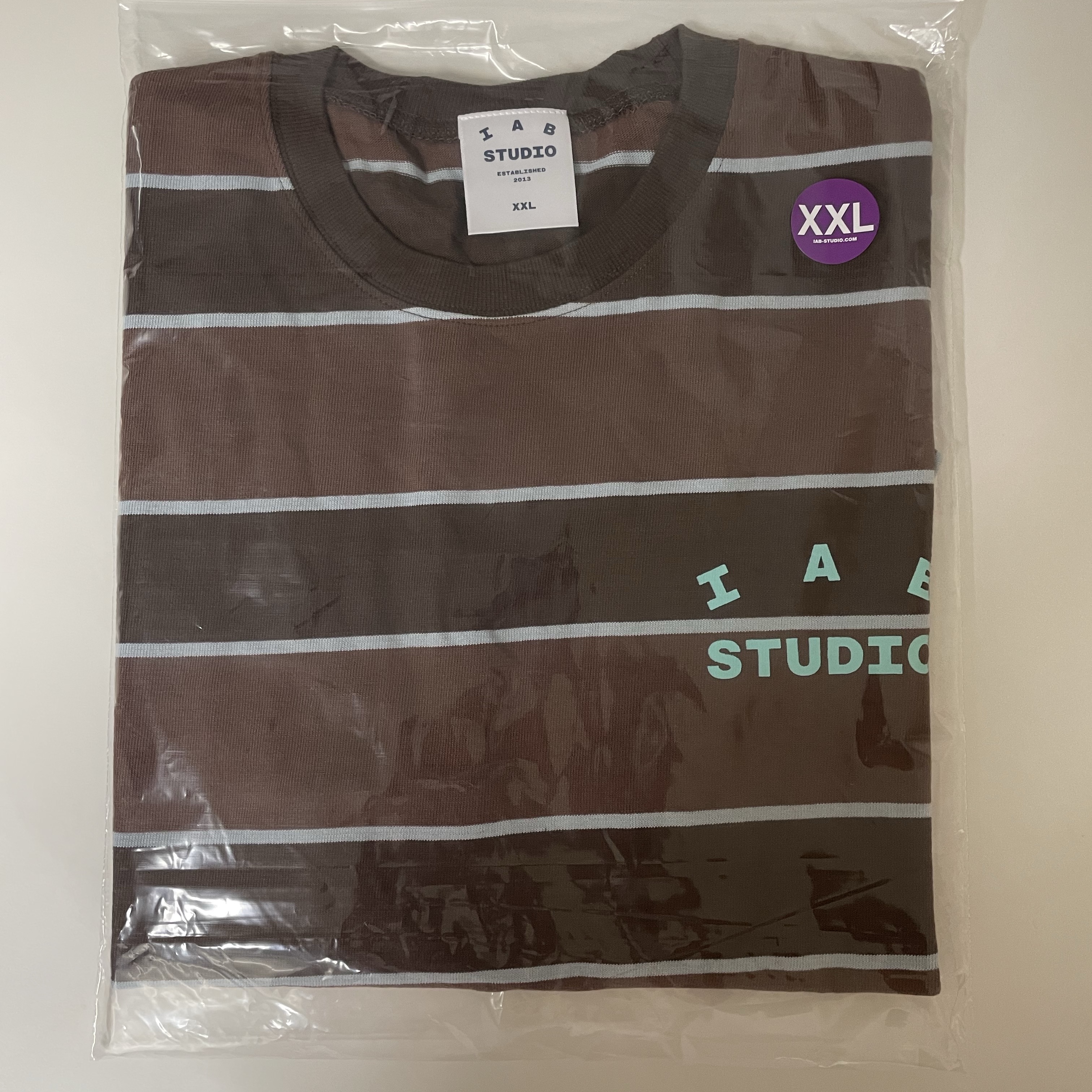 IAB Studio Striped T-Shirt Brown 착용 스타일