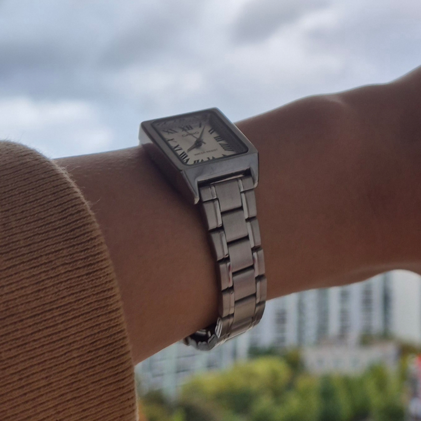 Casio LTP-V007D-7B 착용 스타일