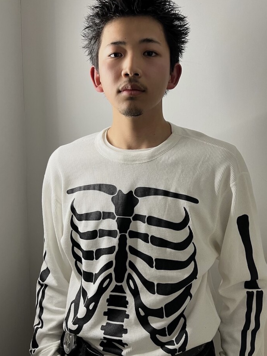 Supreme Hanes Bones Thermal Crew Natural (1 Pack) 착용 스타일