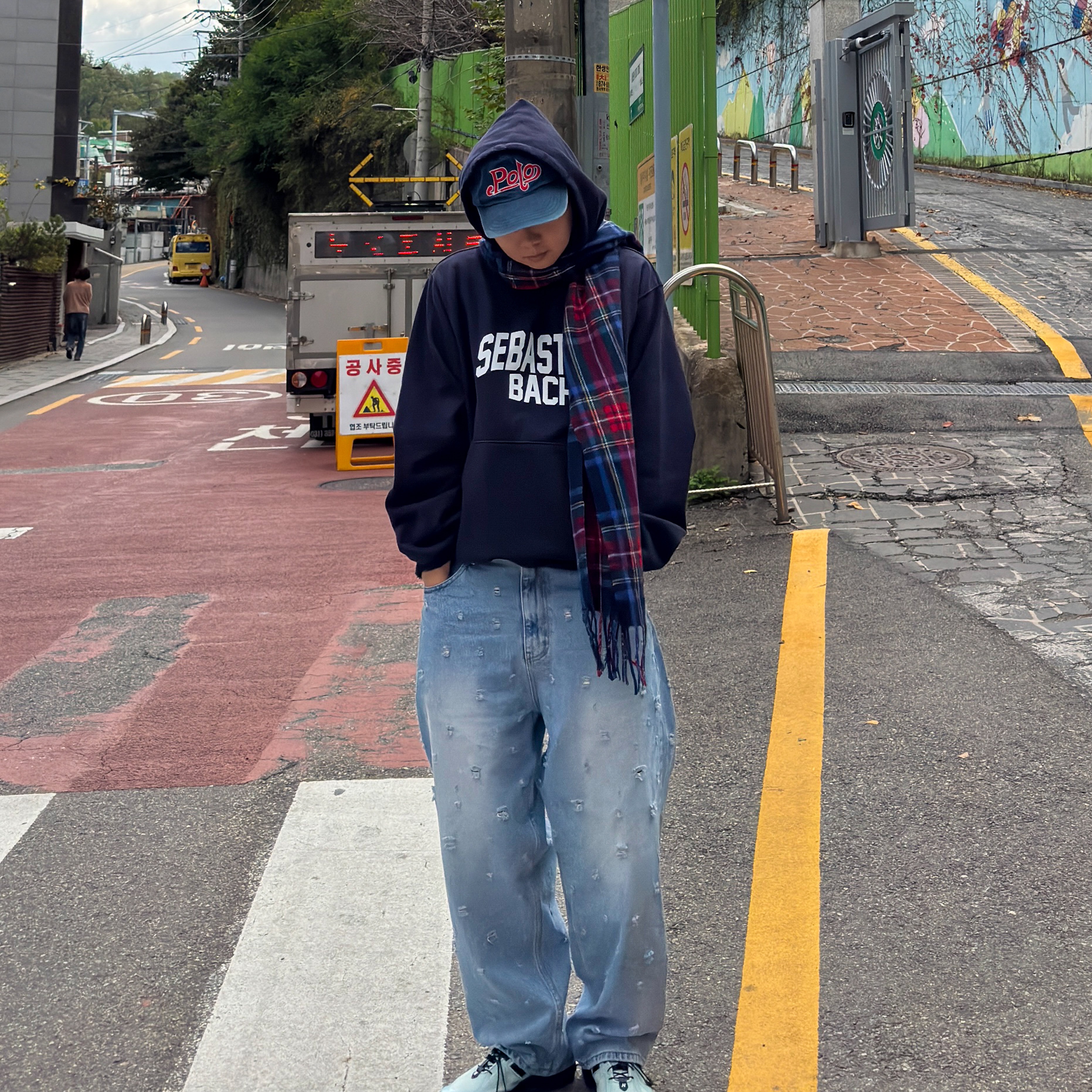 New Balance x Cayl 1906R Blue 착용 스타일 - 2