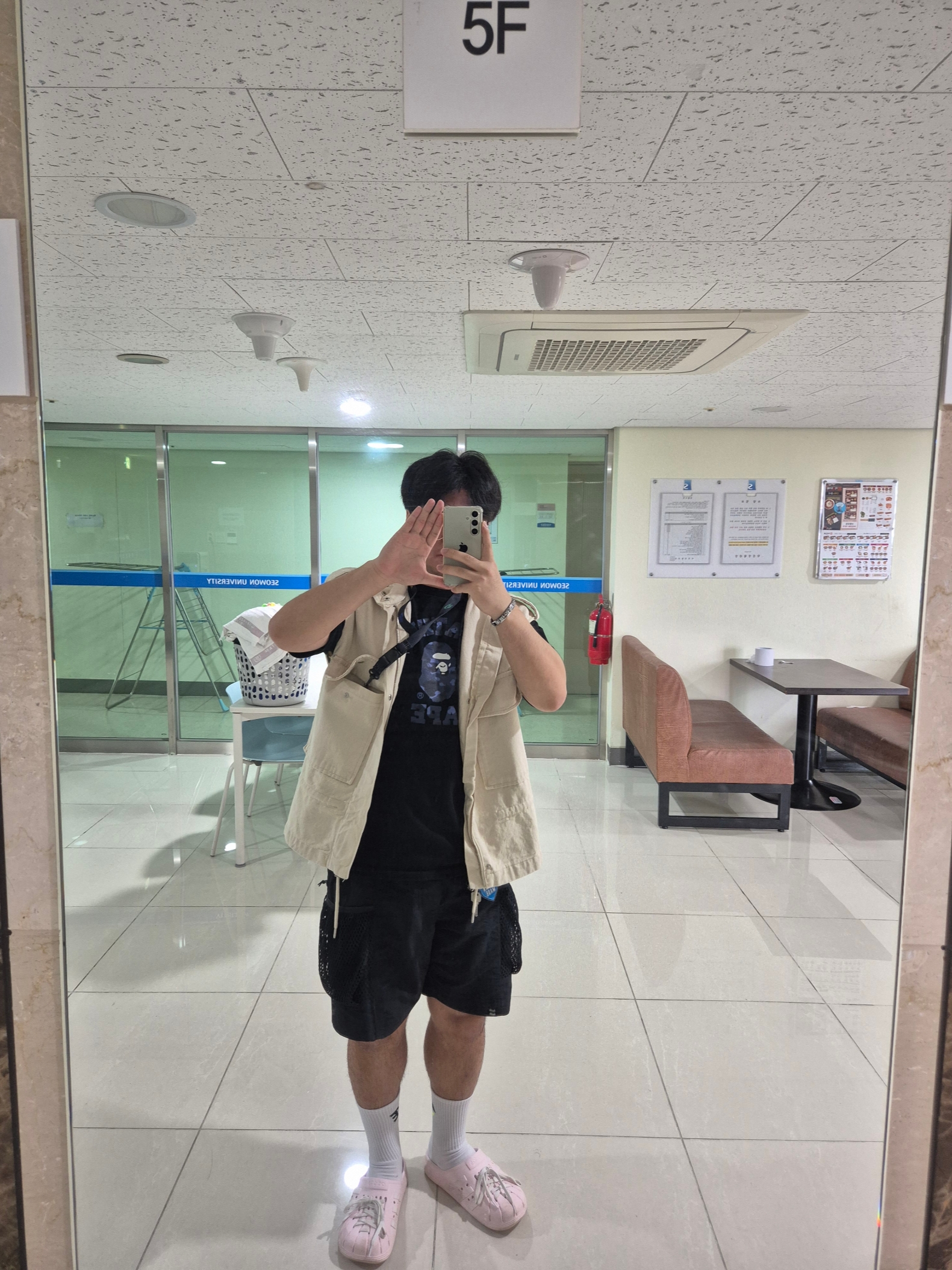 Nike ACG Snowgrass Cargo Shorts Black - Asia 착용 스타일