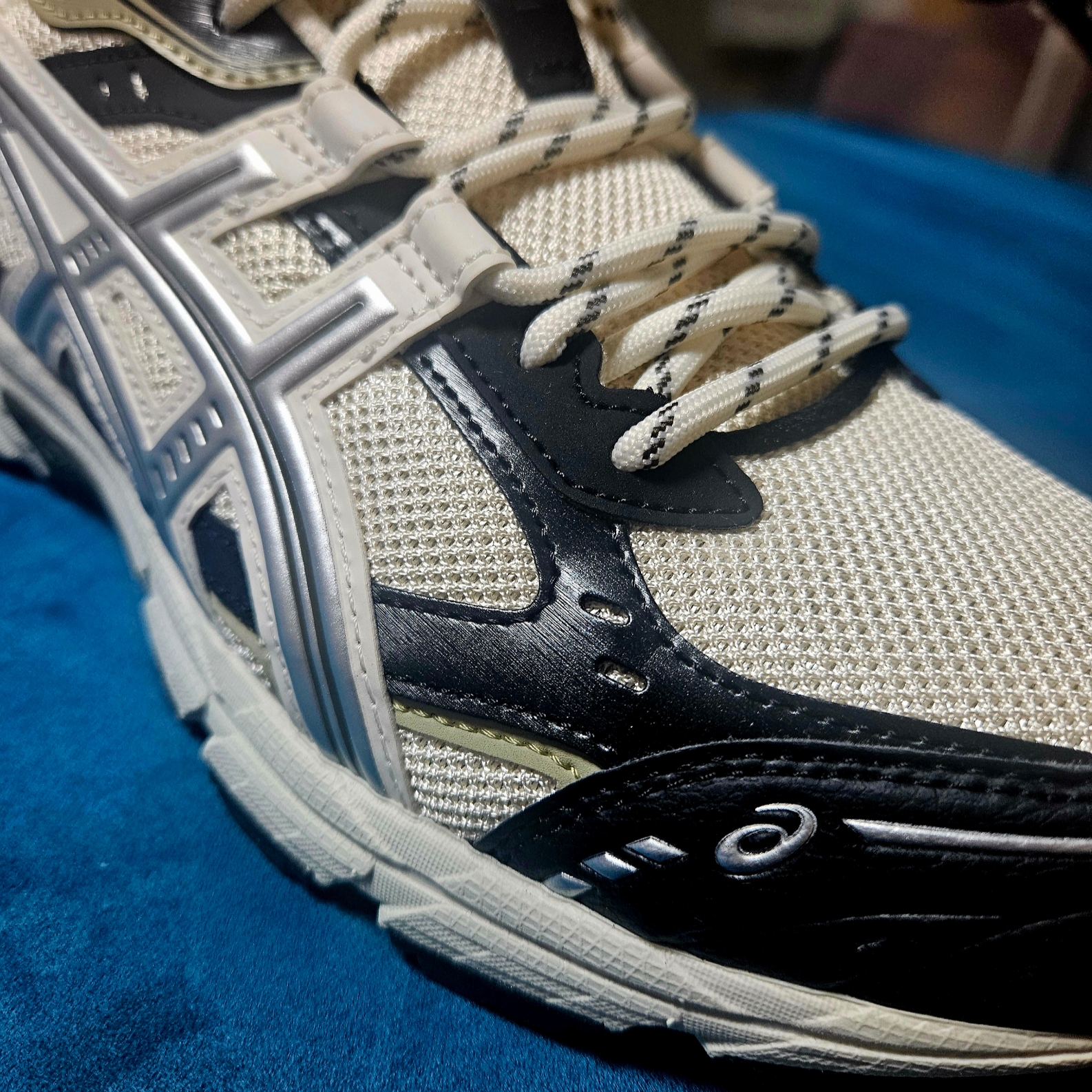 Asics Gel-Nunobiki Cream Dark Olive 착용 스타일