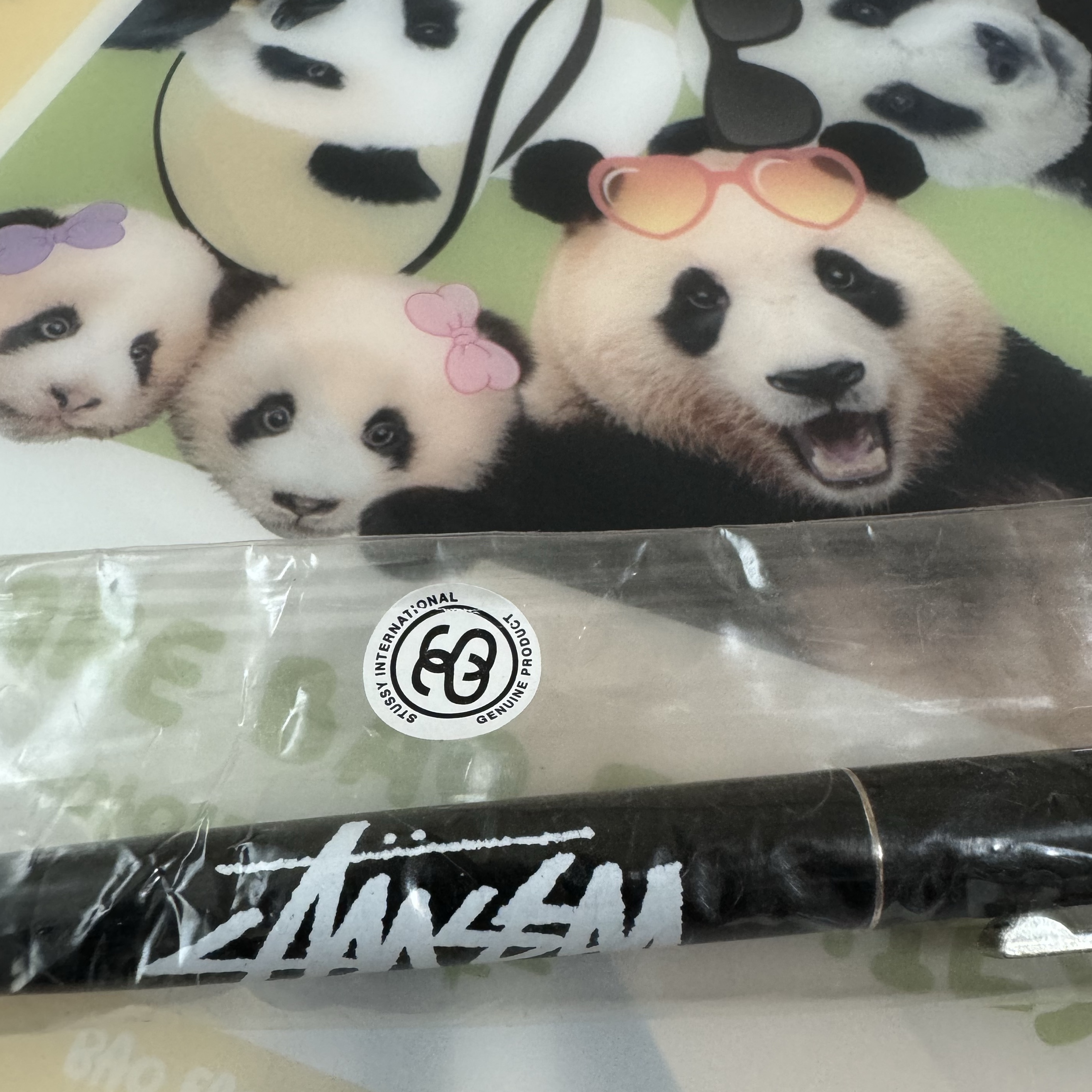 Stussy BIC Clip Pen Black 착용 스타일