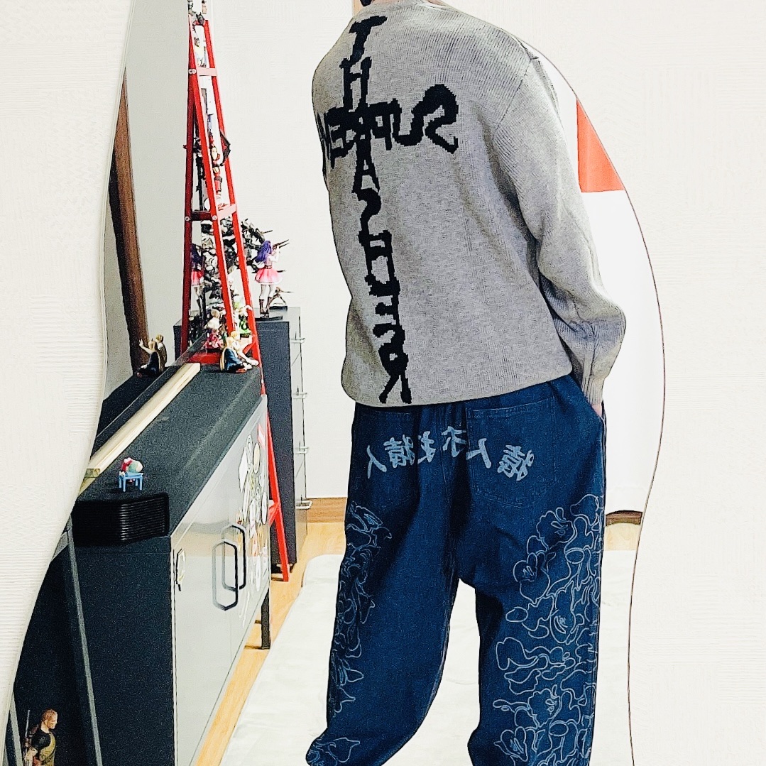 Supreme x Thrasher Sweater Heather Grey - 24FW, BAPE 30th Anniversary Relaxed Fit Denim Pants Indigo 착용 스타일 - 2