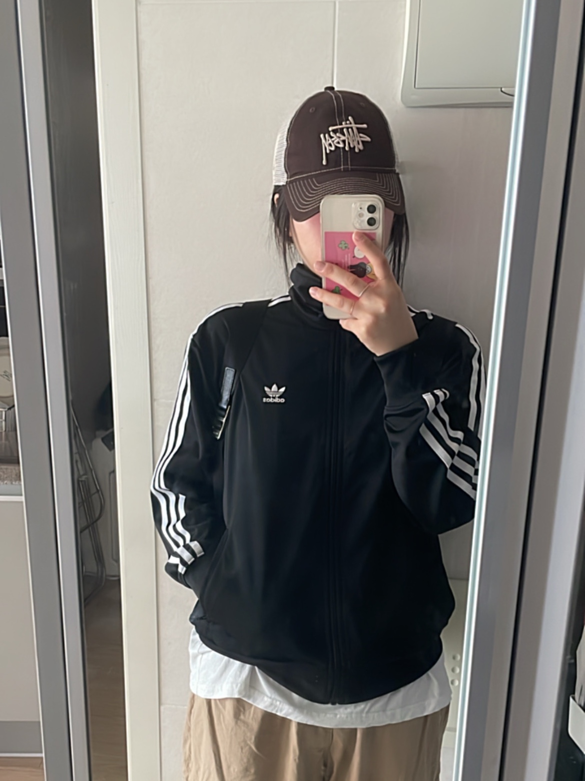 Adidas Adicolor Classics Firebird Track Top Black - KR Sizing, Stussy New Era 9twenty Basic Trucker Brown 착용 스타일