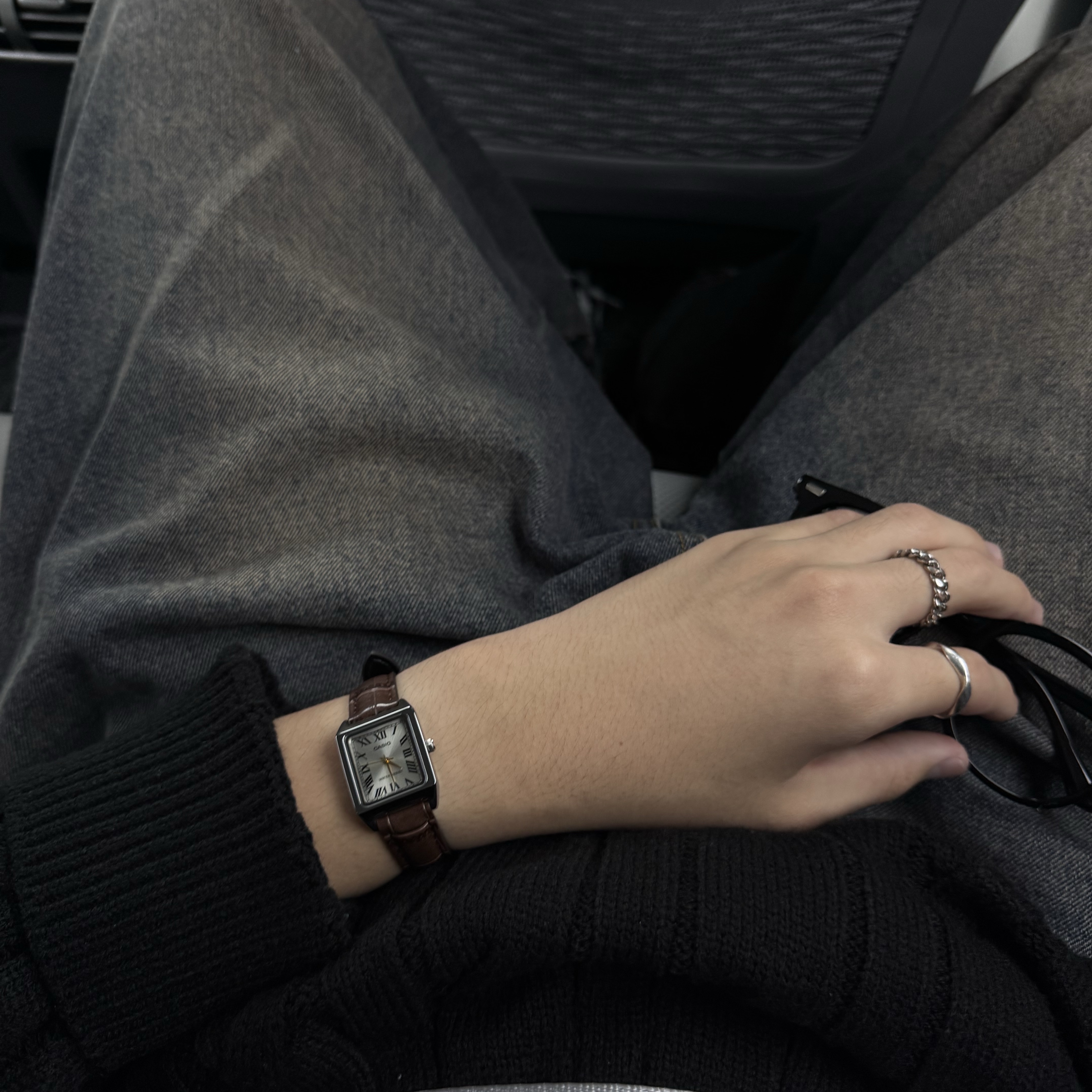 Casio LTP-V007L-9B 착용 스타일 - 2