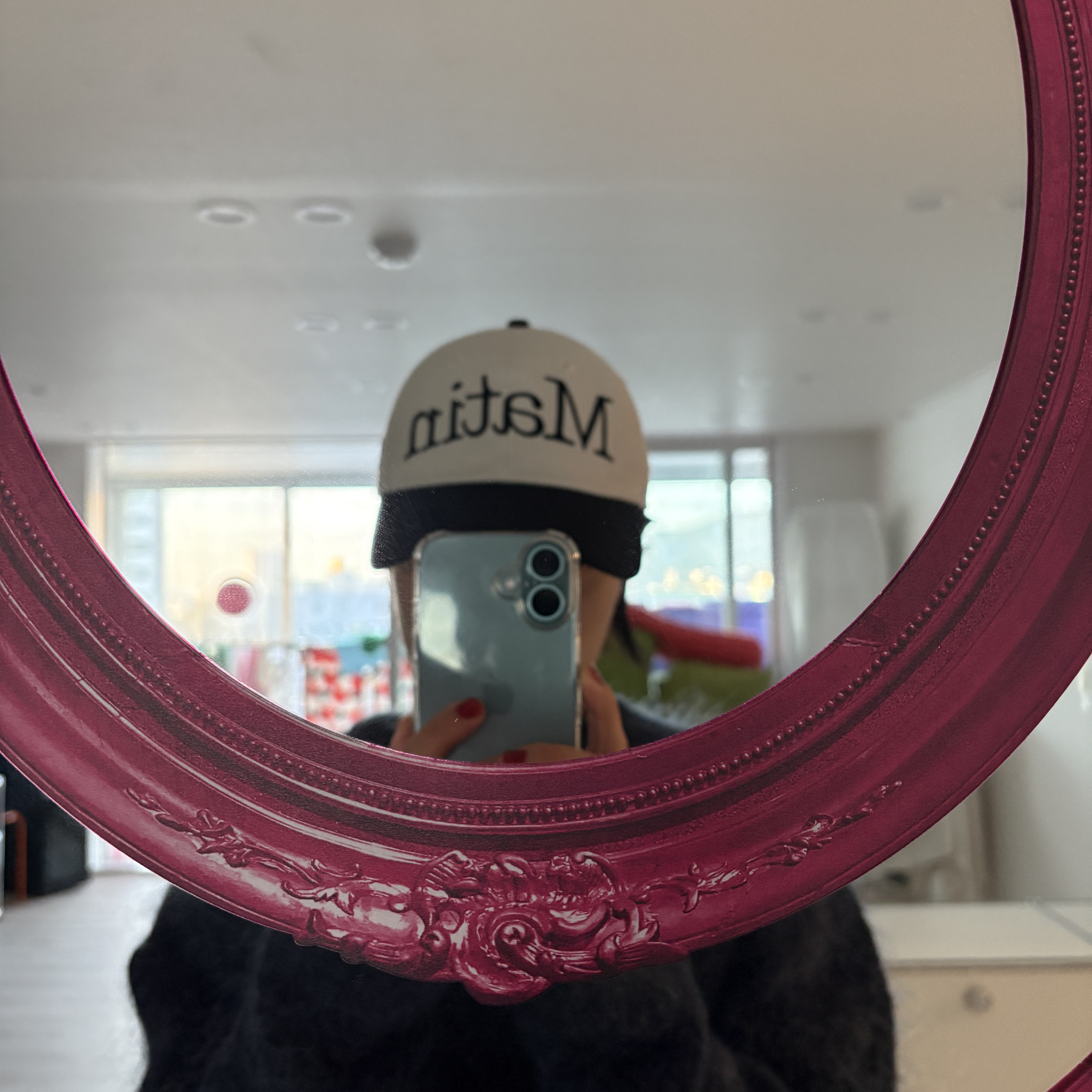 New Era x Matin Kim Basic Unstructured Ball Cap Ivory 착용 스타일