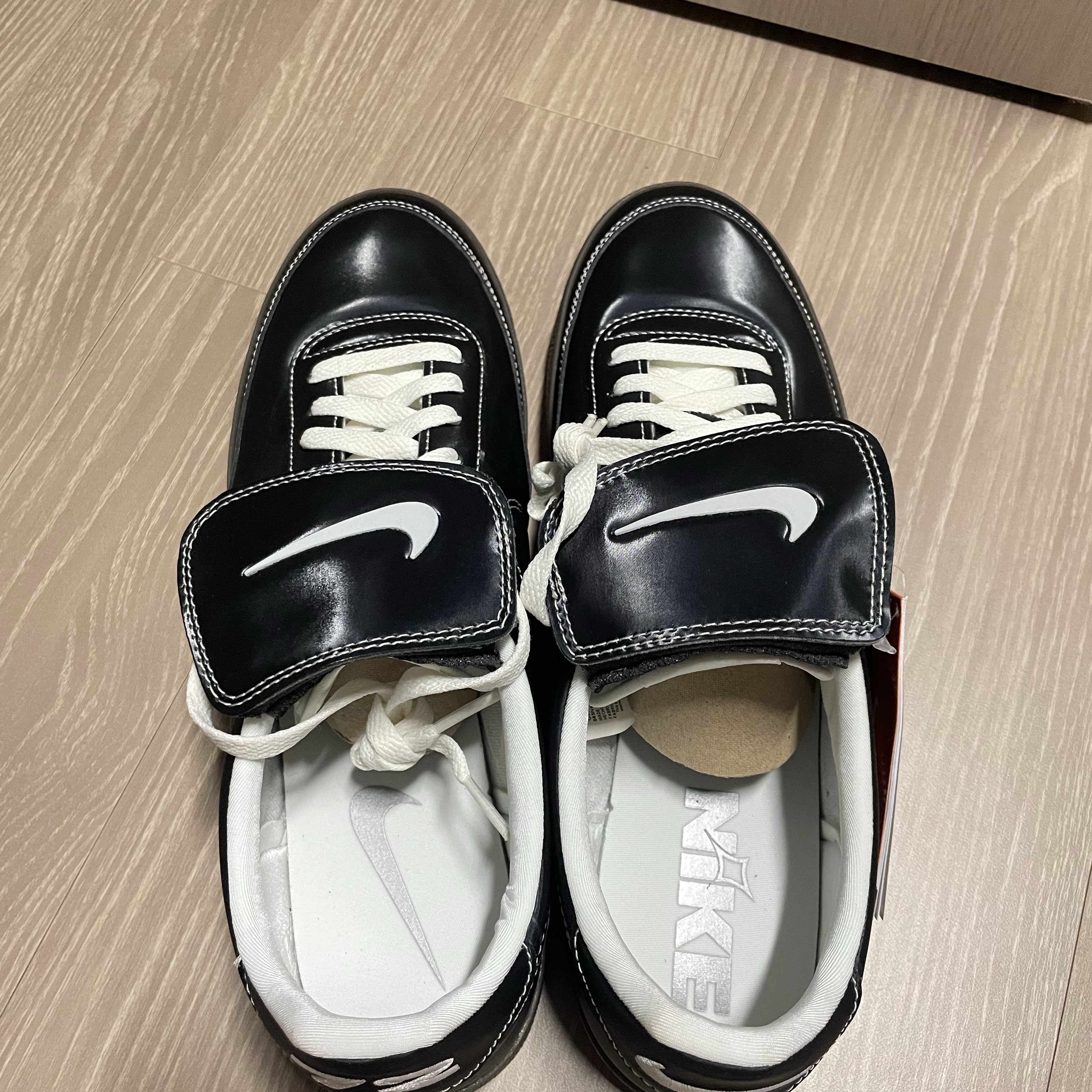Nike Killshot 2 Black Baroque Brown 착용 스타일 - 2