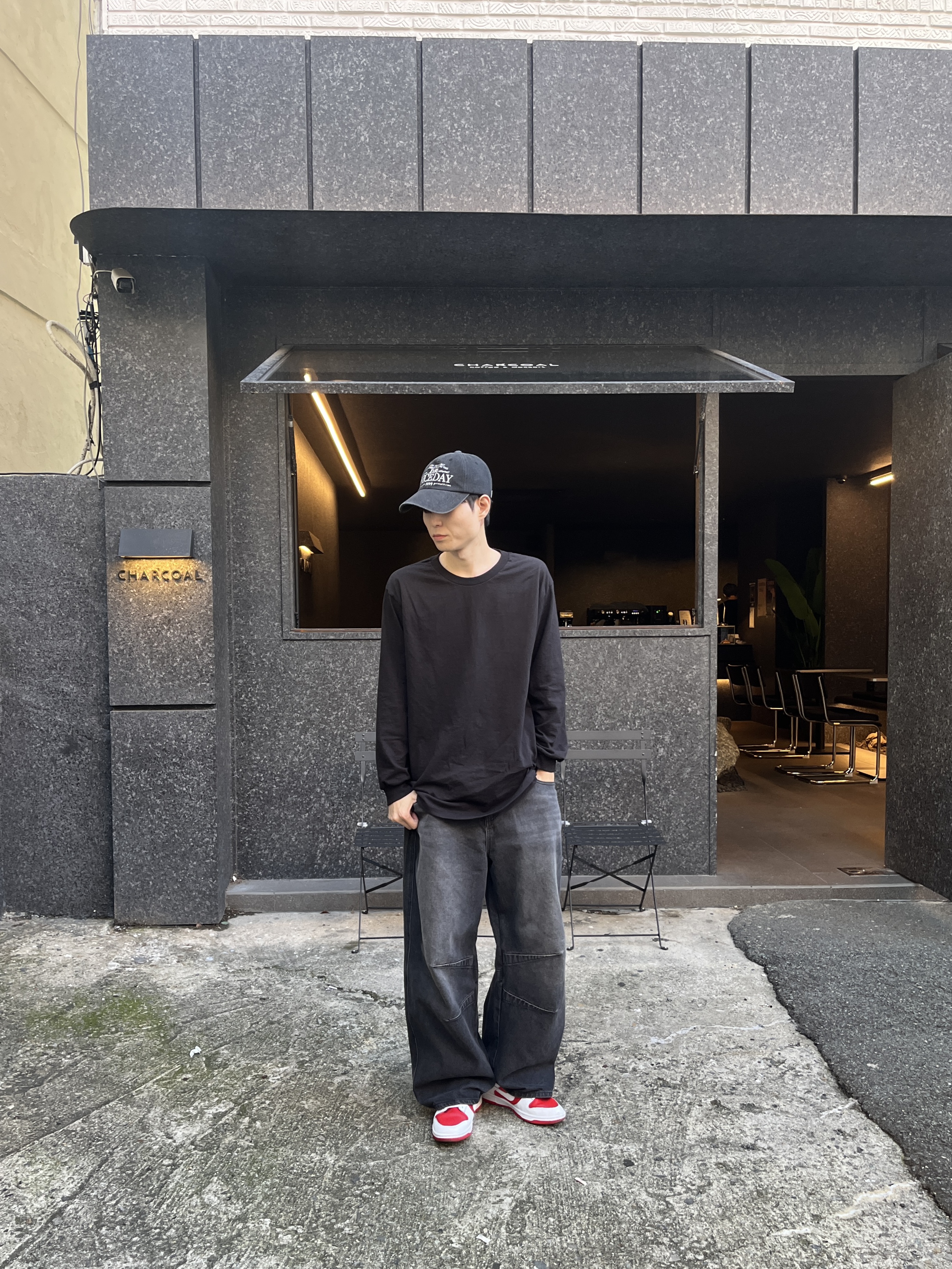 Nike Dunk Low Retro Championship Red, AAA Heavy Cotton 1304 Long Sleeve T-Shirt White Black (2Pack) 착용 스타일 - 4