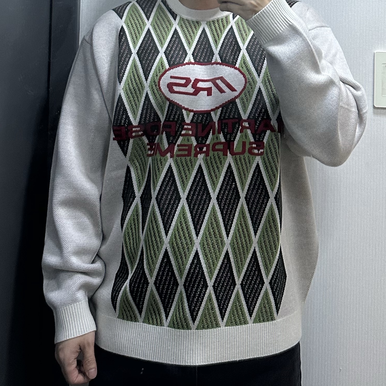 Supreme x Martine Rose Sweater Stone - 24FW 착용 스타일