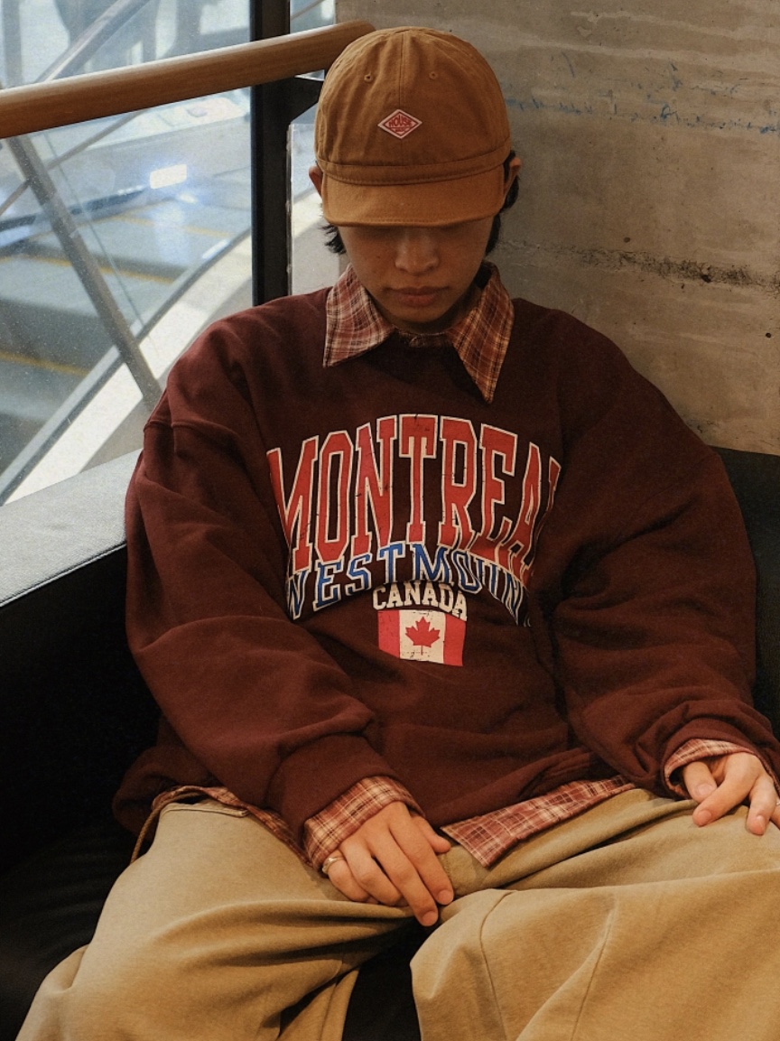 New Balance 2002R Rust Oxide 착용 스타일 - 2