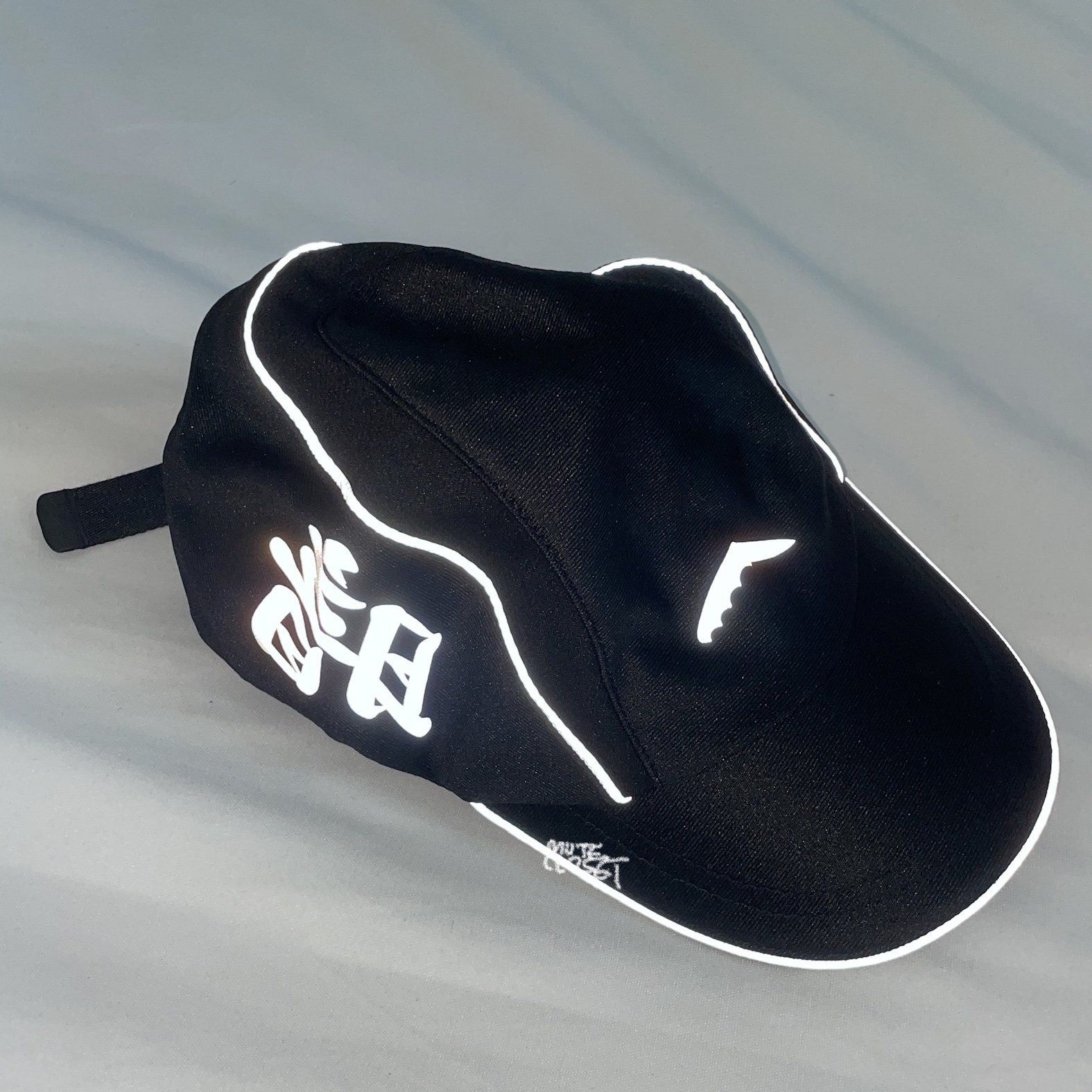 Darkr8m Studio x Hardhitters Refelective Running Cap Black 착용 스타일