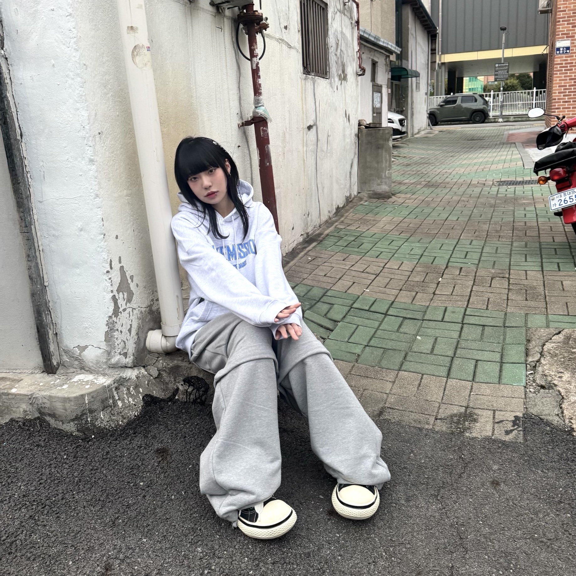 MJD Detachable Carpenter Sweat Pants Melange Grey 착용 스타일 - 1