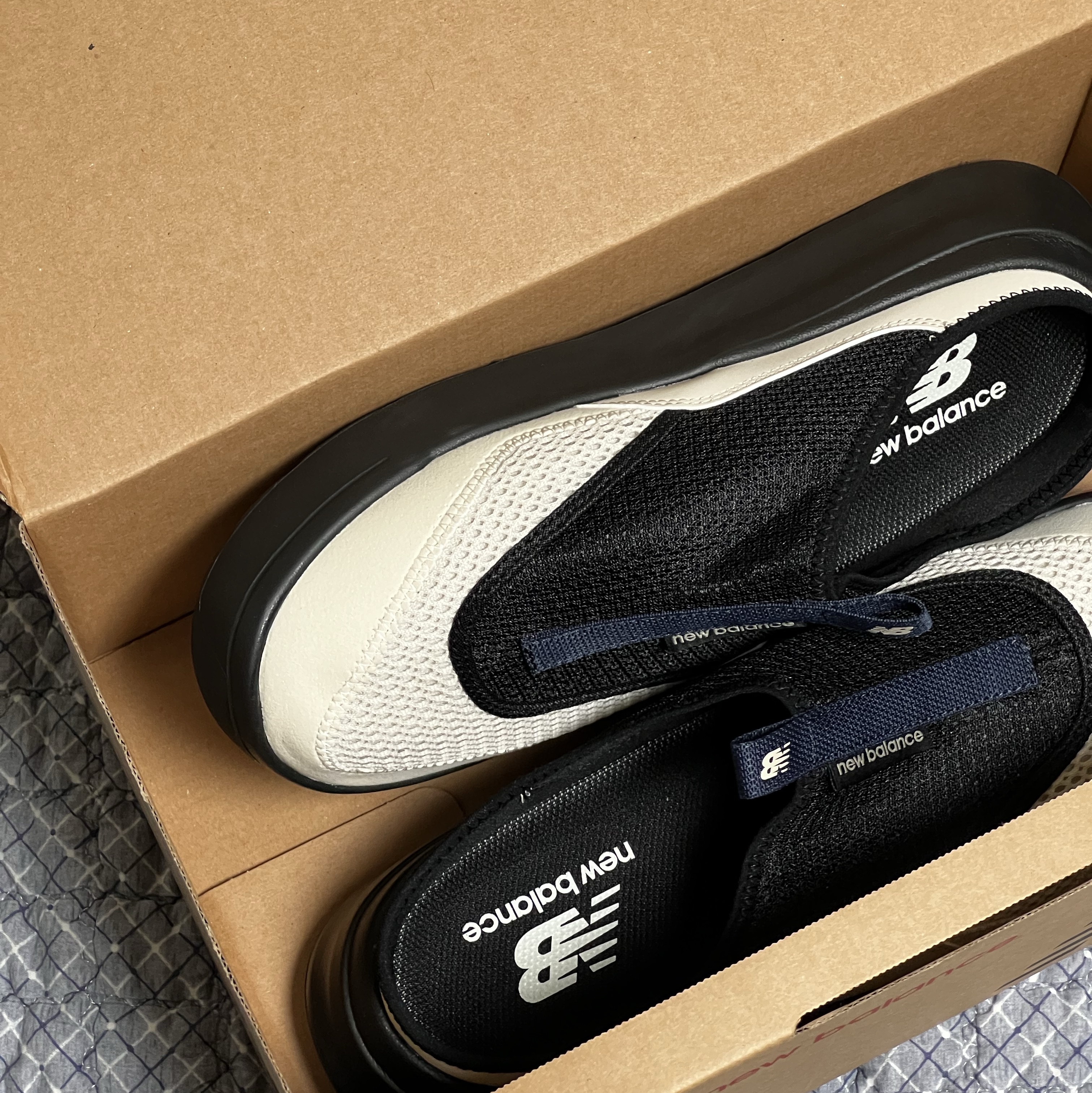 New Balance CRV-LT Mule Ivory 착용 스타일 - 2