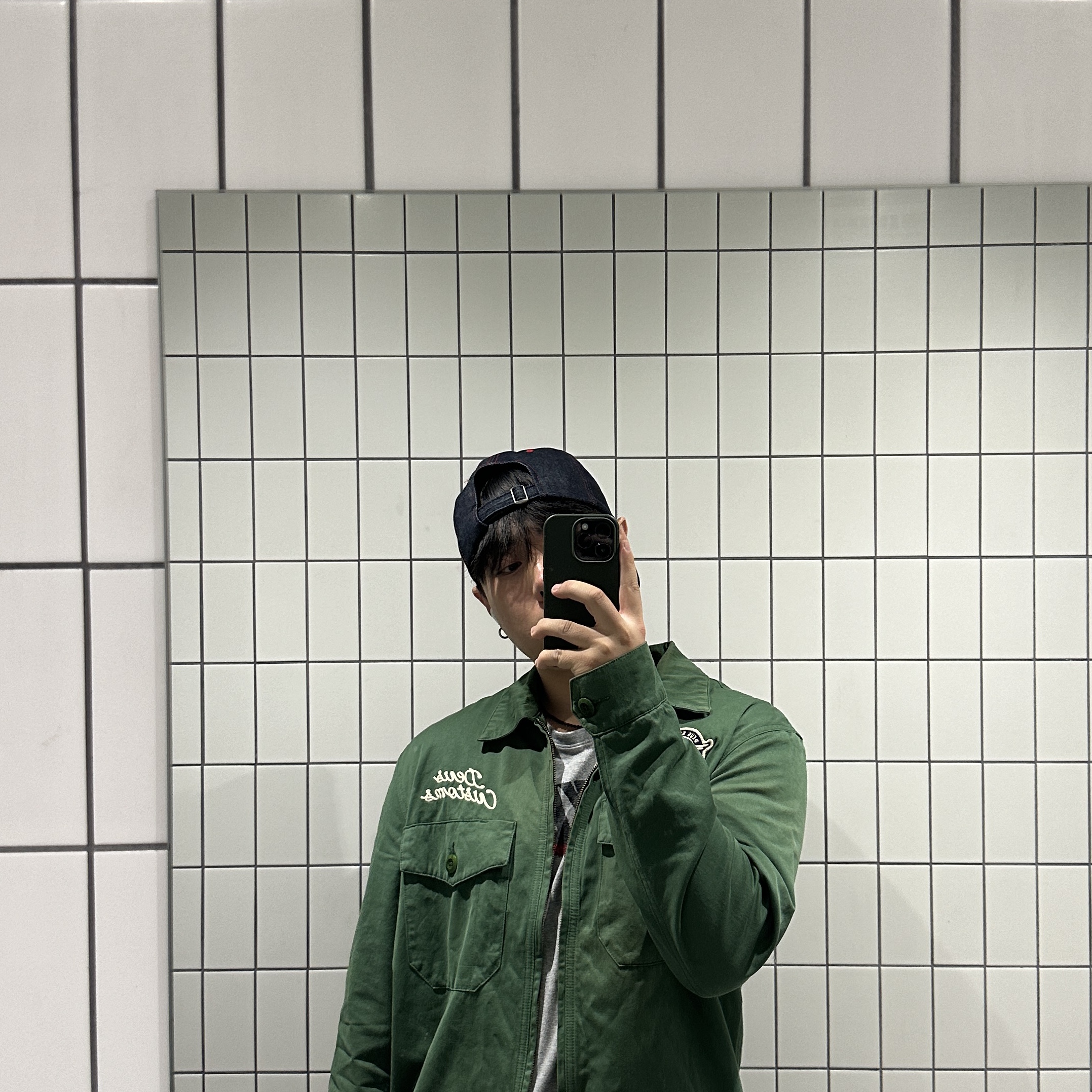 Deus Ex Machina Pleasures Work Jacket Work Green 착용 스타일 - 1