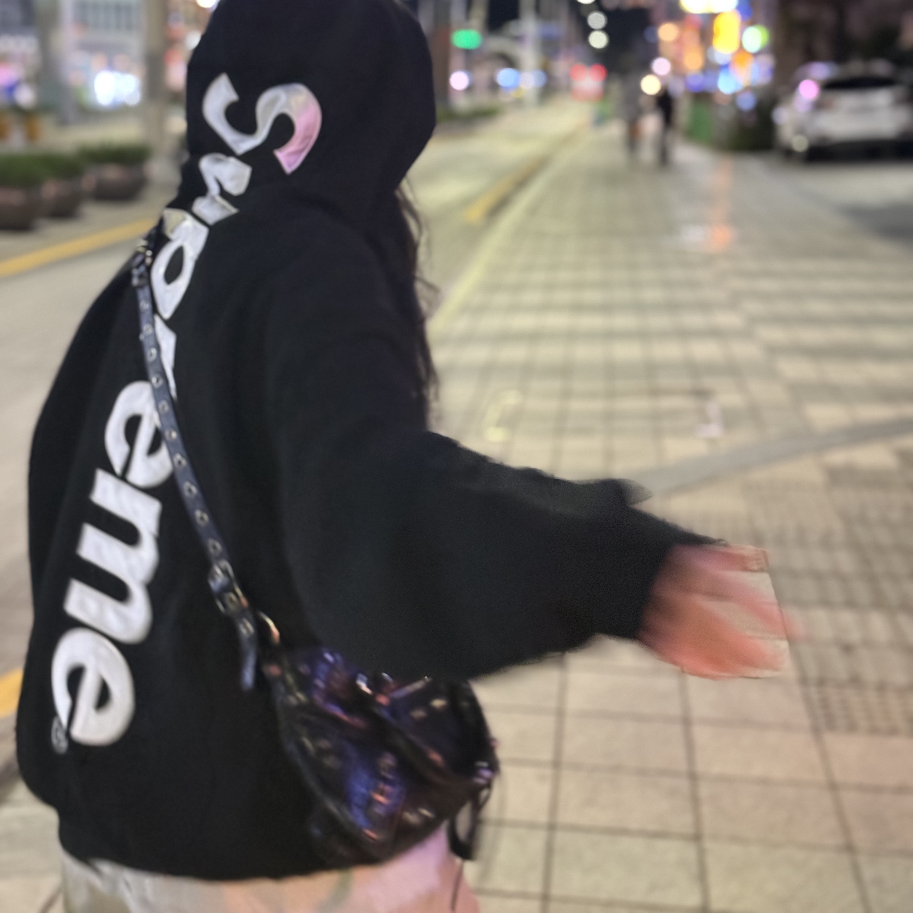 Supreme Satin Applique Hooded Sweatshirt Black - 24FW, Balenciaga 3XL Sneakers Light Beige 착용 스타일 - 2