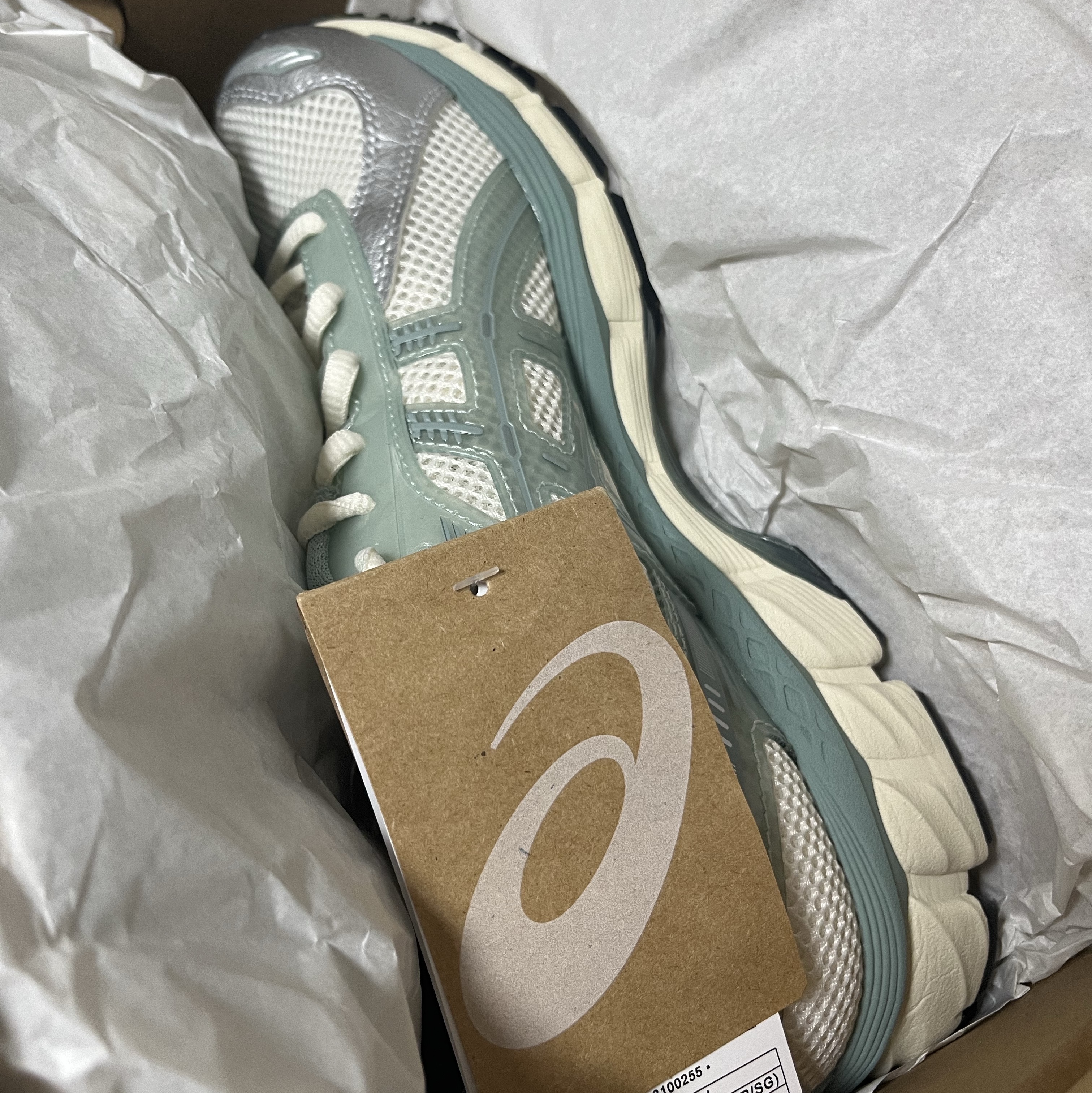 Asics x Ronnie Fieg Gel-Kayano 12.1 Cream Sage 착용 스타일