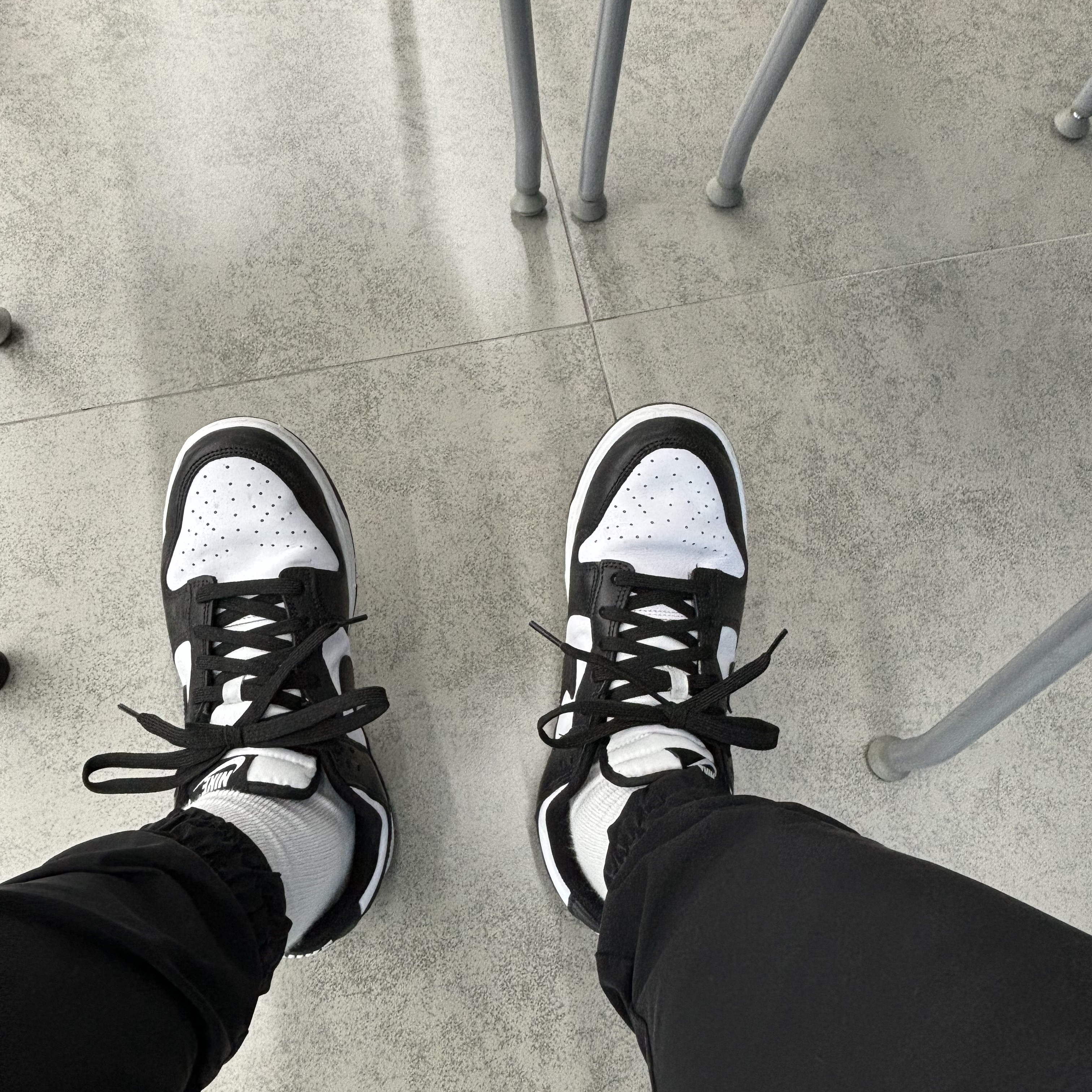 Nike Dunk Low Retro Black 착용 스타일