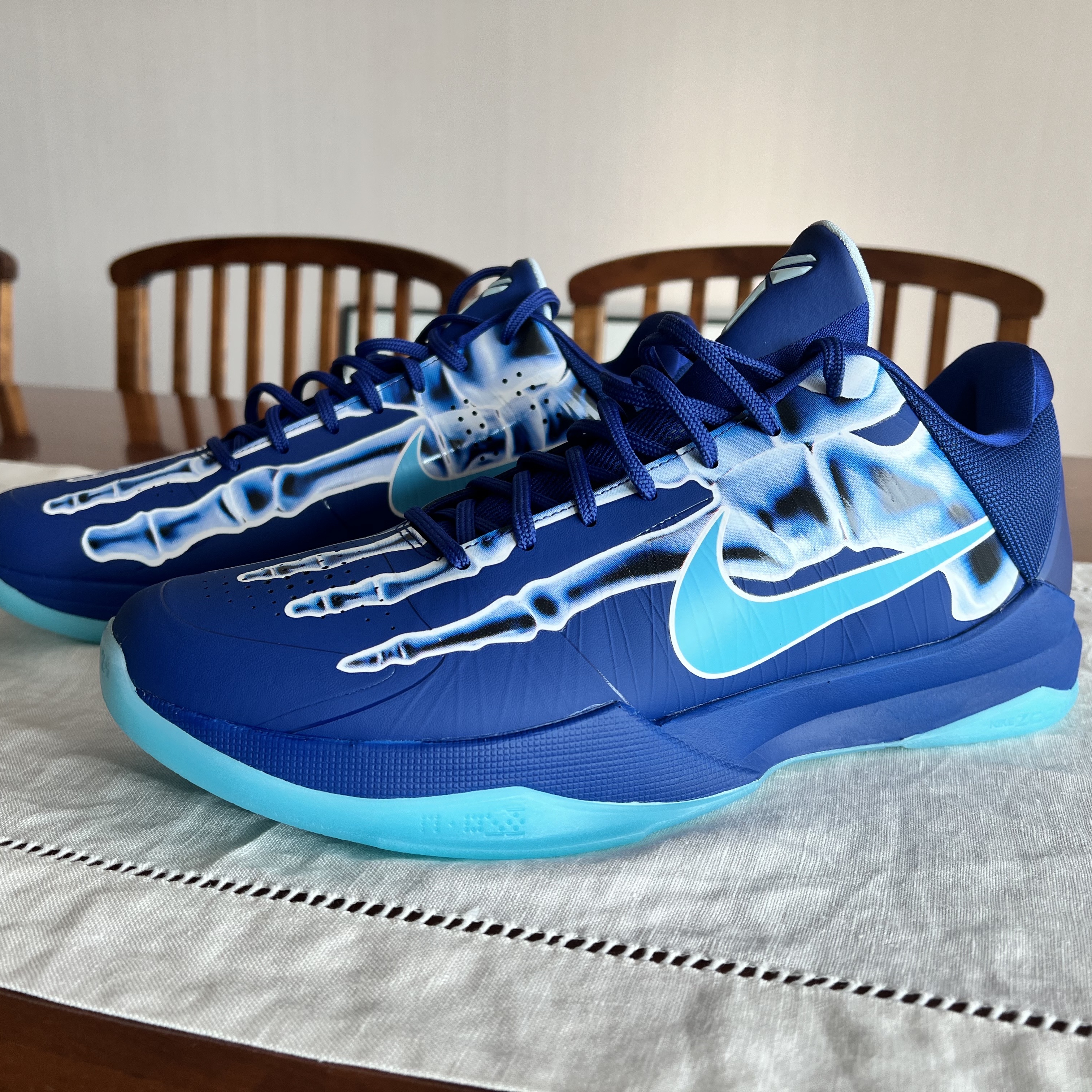 Nike Kobe 5 Protro Deep Royal Blue 착용 스타일 - 2