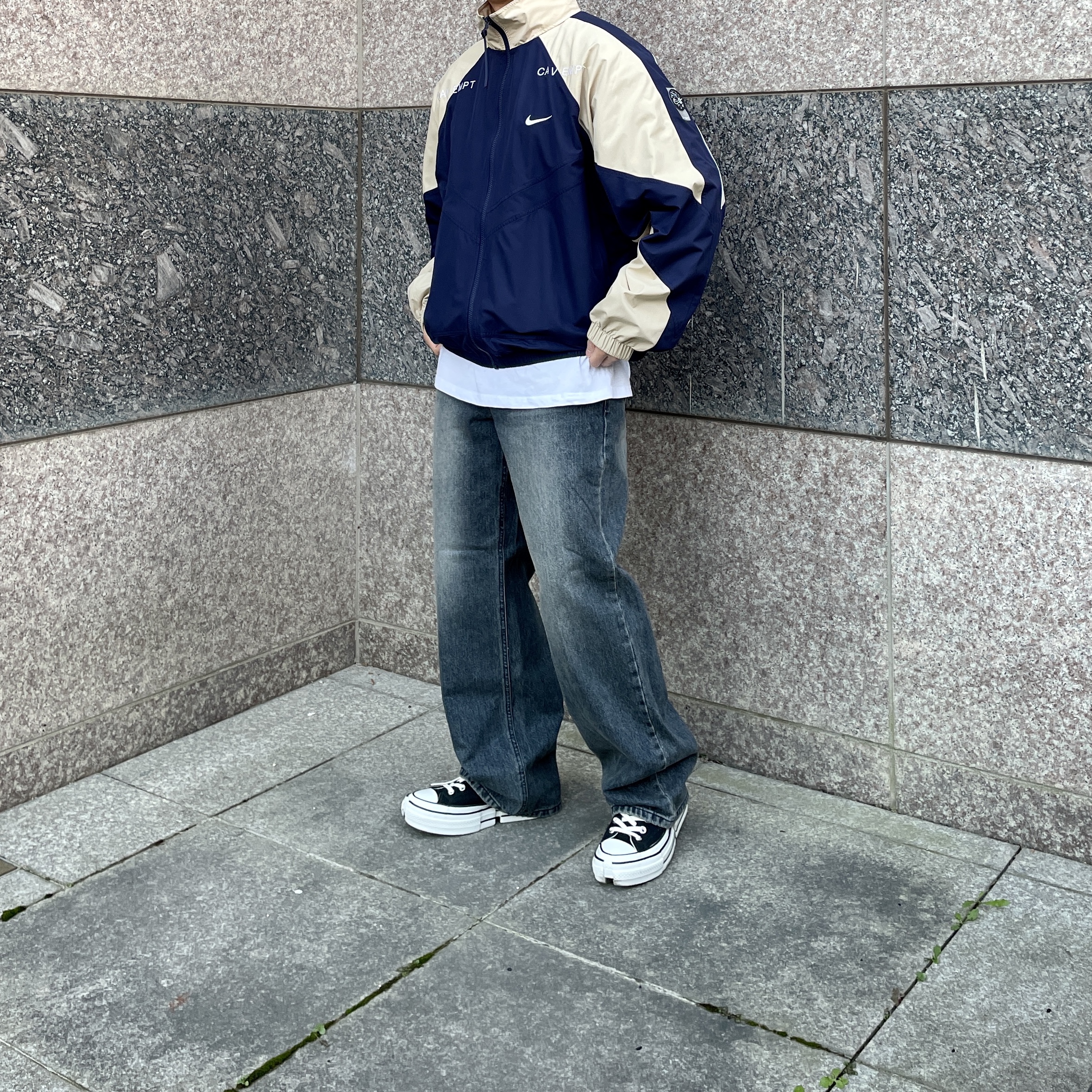 Nike x Cav Empt Track Jacket Navy, Converse x Feng Chen Wang Chuck 70 2-in-1 Natural Ivory Black 착용 스타일 - 2