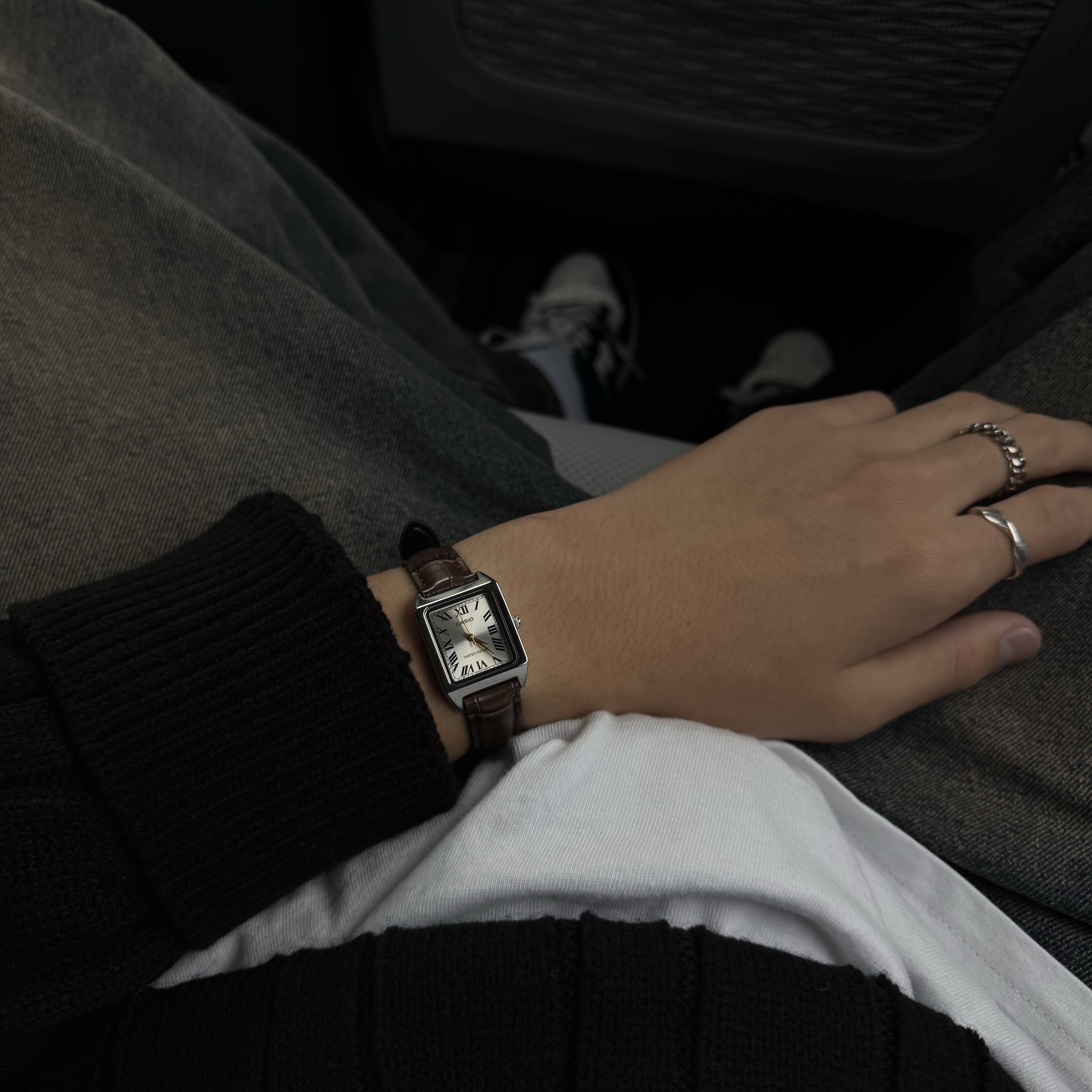 Casio LTP-V007L-9B 착용 스타일 - 1