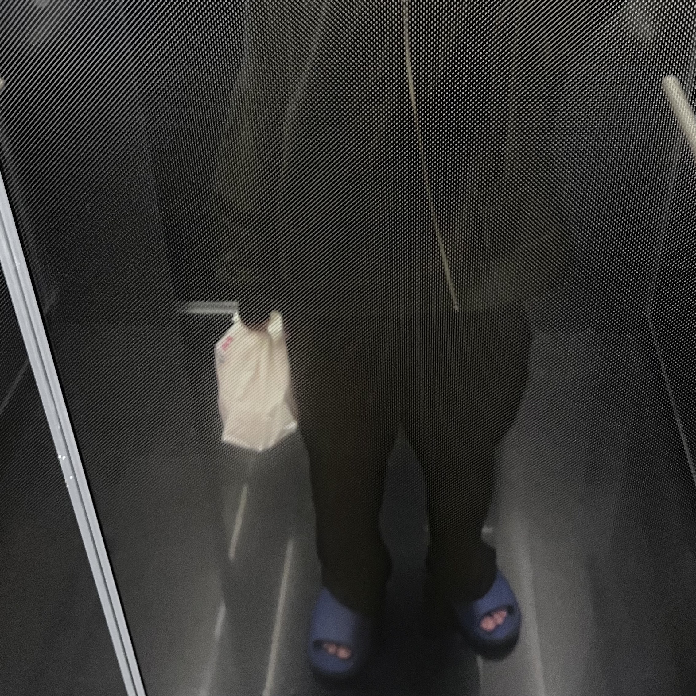 Adidas Yeezy Slide Azure, Entire Studios Full Zip Washed Black - 24FW 착용 스타일