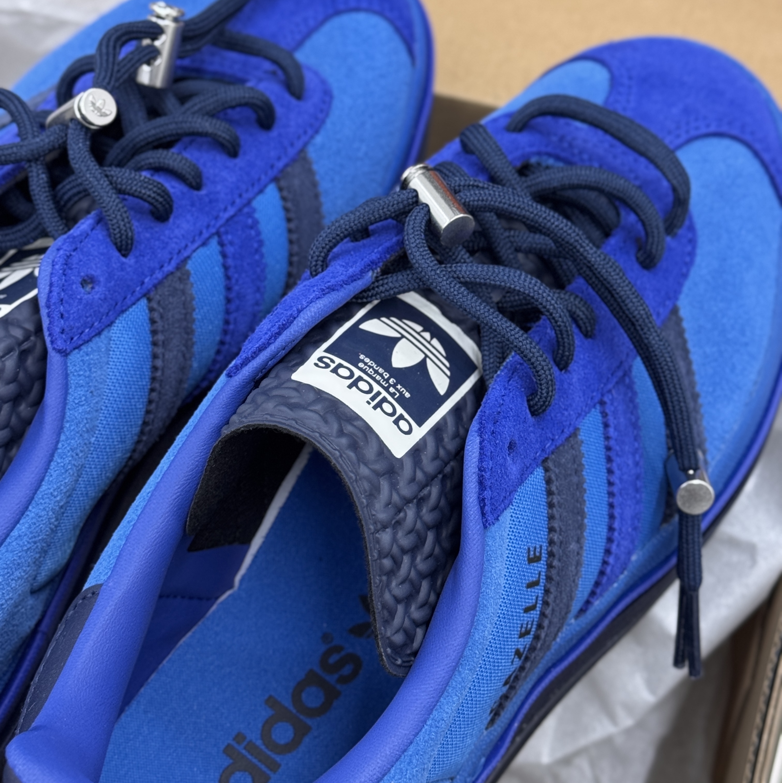 (W) Adidas x Ordinary People Gazelle Bold Bright Royal Semi Lucid Blue 착용 스타일