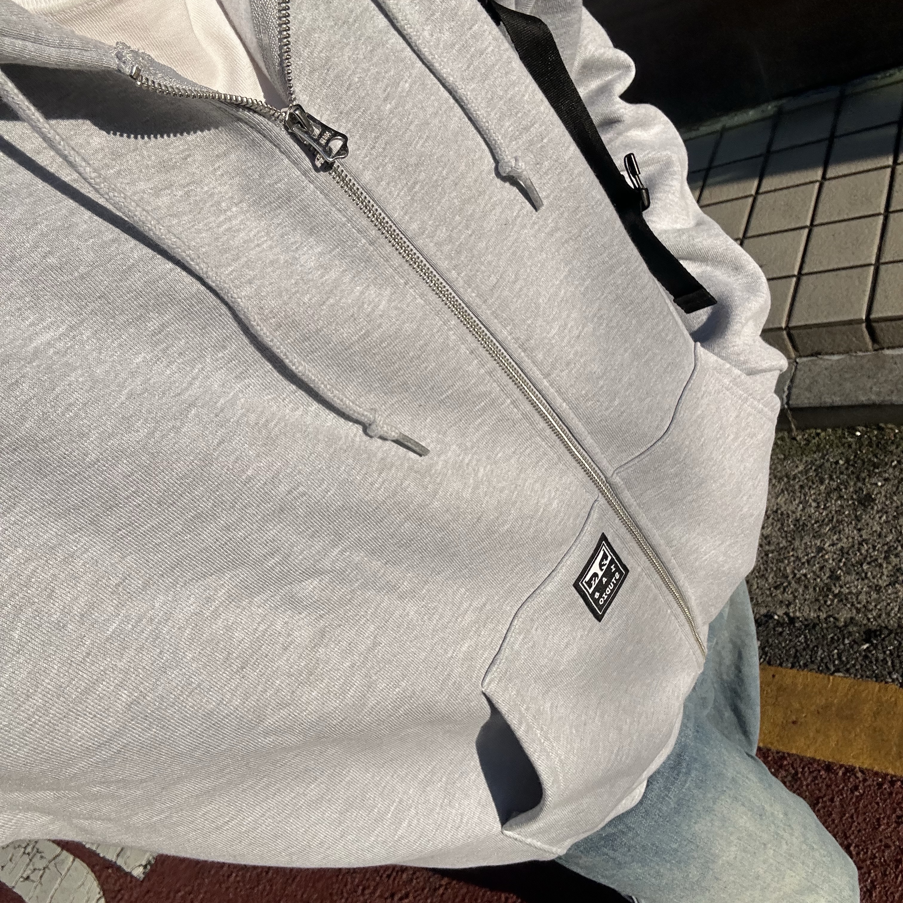 IAB Studio x Obey Icon Extra Heavy Zip Hoodie Grey Heather 착용 스타일