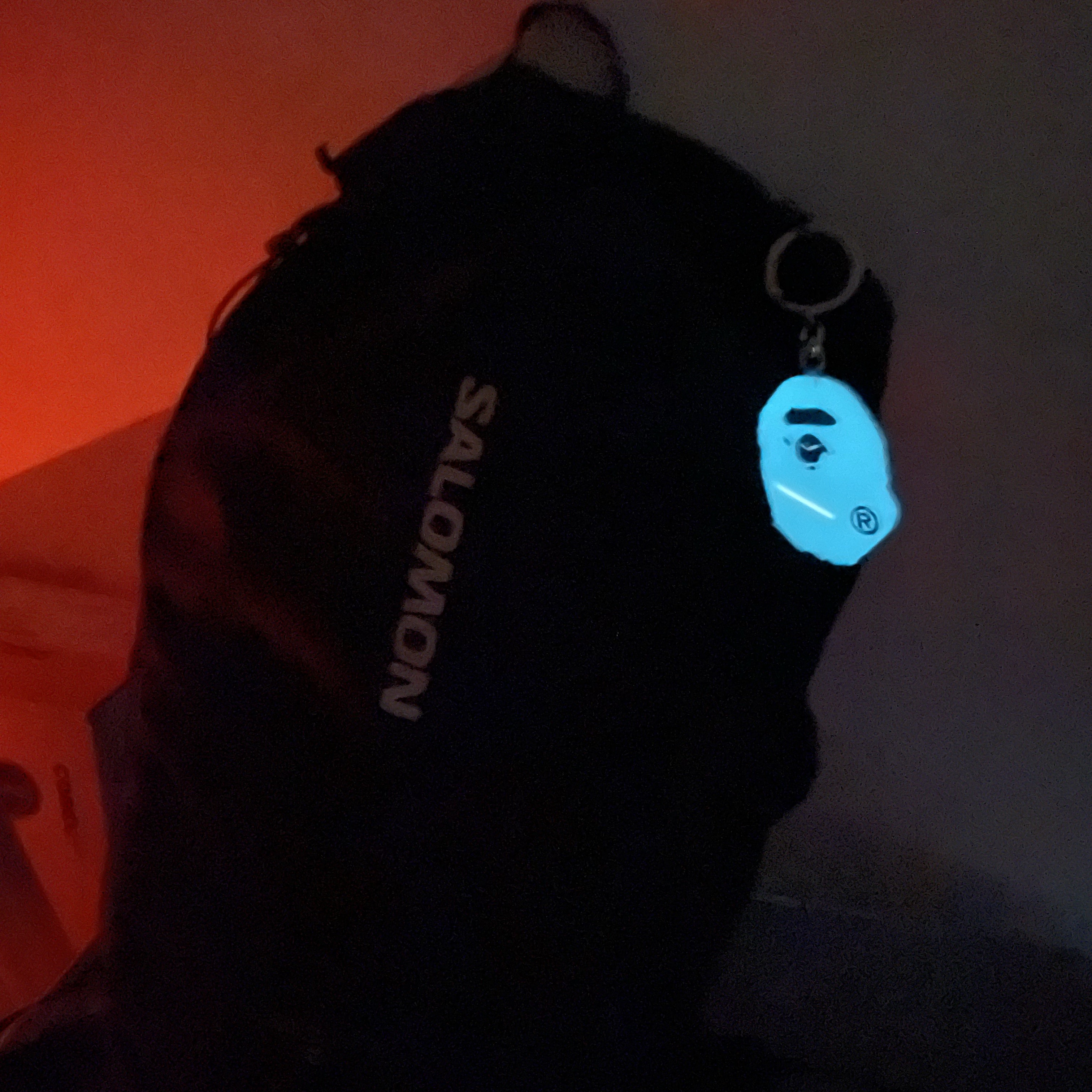 BAPE Glow In The Dark Ape Head Keychain White Green 착용 스타일