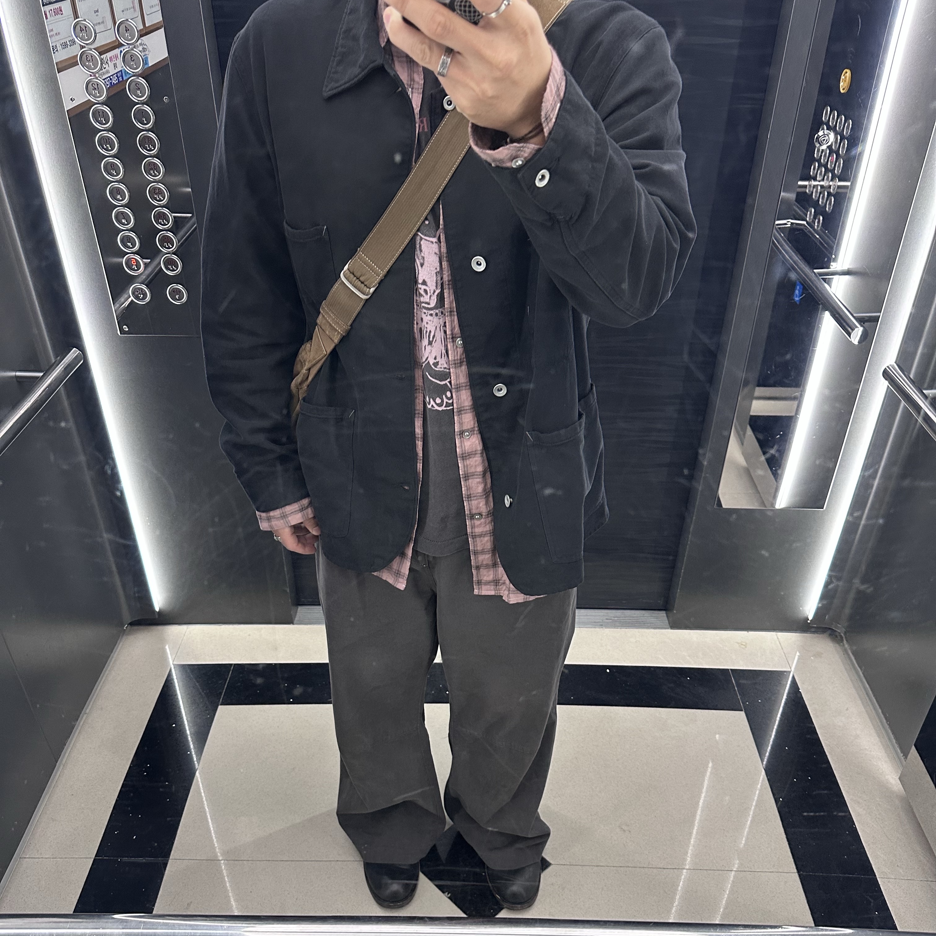 Polyteru Chore Jacket (Coverall Jacket) 23 ver. Black, Polyteru 1 Tuck Gosima Pants Deep Charcoal 착용 스타일