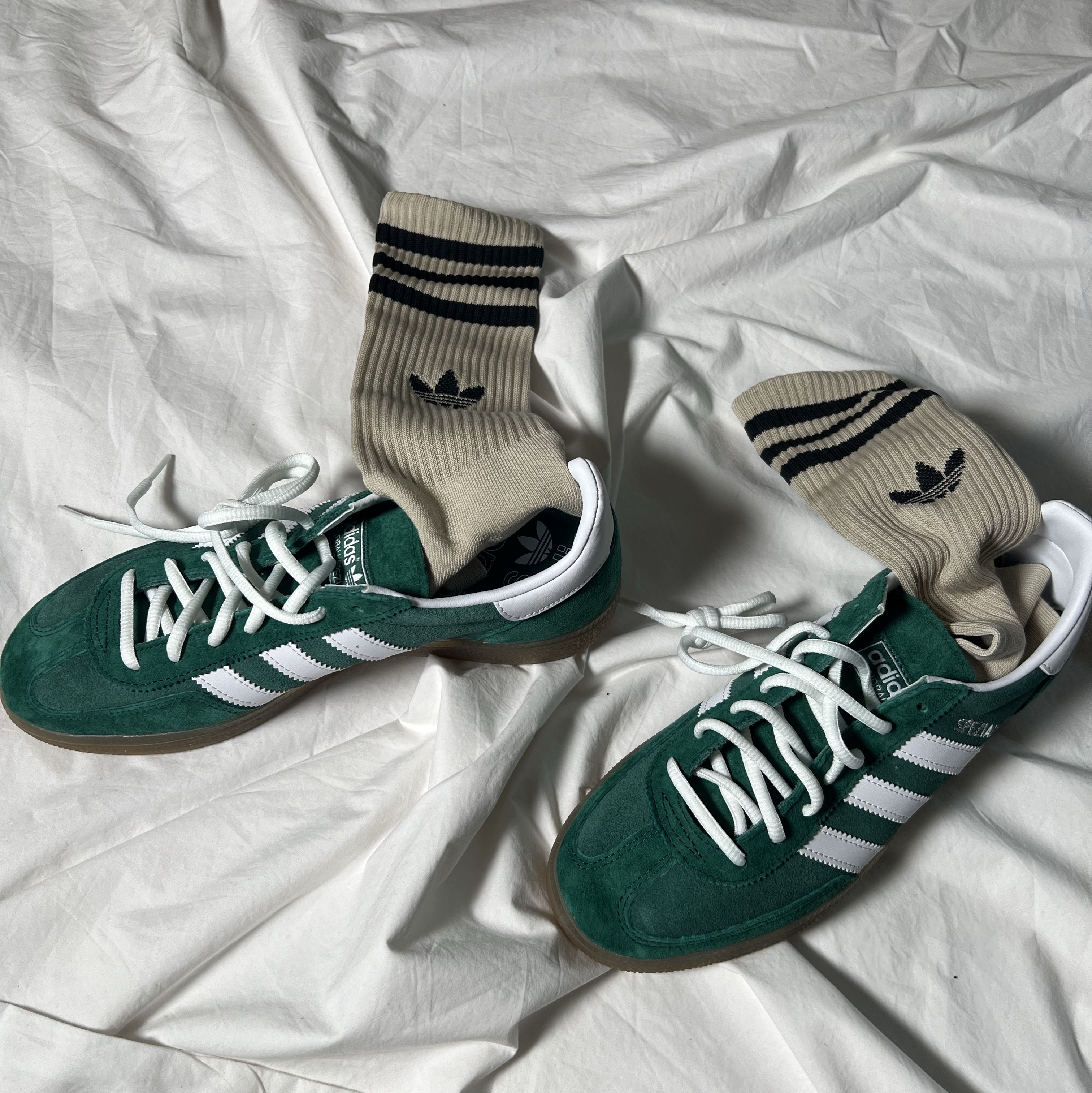 Adidas Spezial Handball College Green Gum 착용 스타일