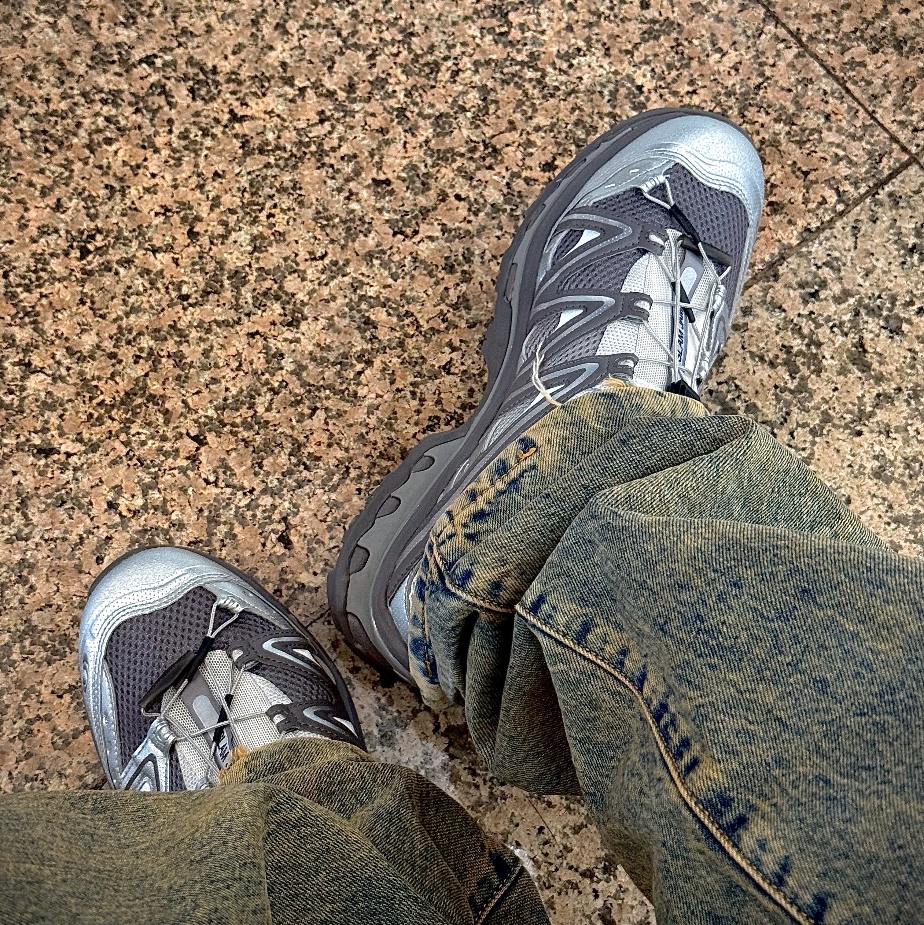 Salomon x Slam Jam XT-Quest Plum Kitten Lunar Rock 착용 스타일