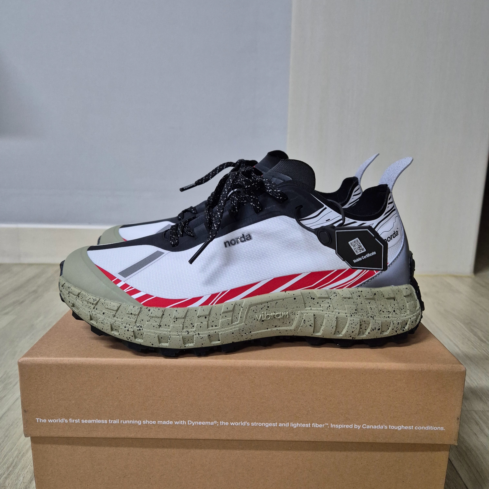 Norda x Ray Zahab 001 Magma 착용 스타일 - 2