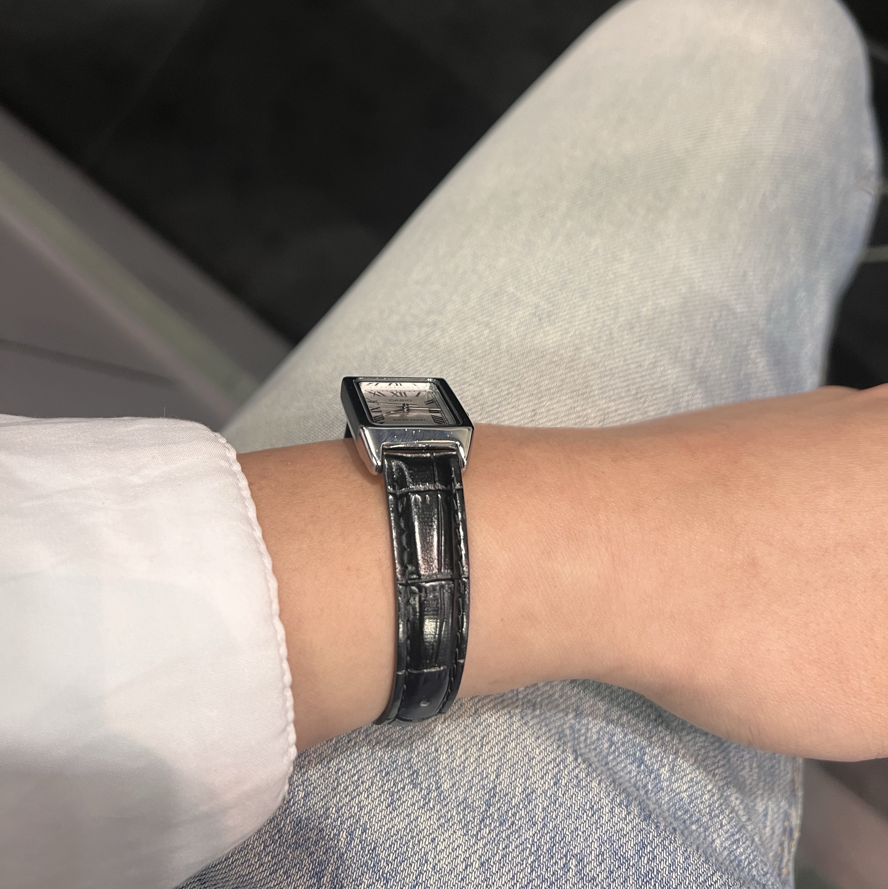 Casio LTP-V007L-7B1 착용 스타일
