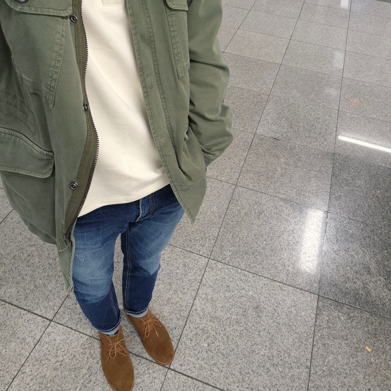 Alden 1493 Suede Unlined Chukka Boot Snuff - D 착용 스타일 - 1