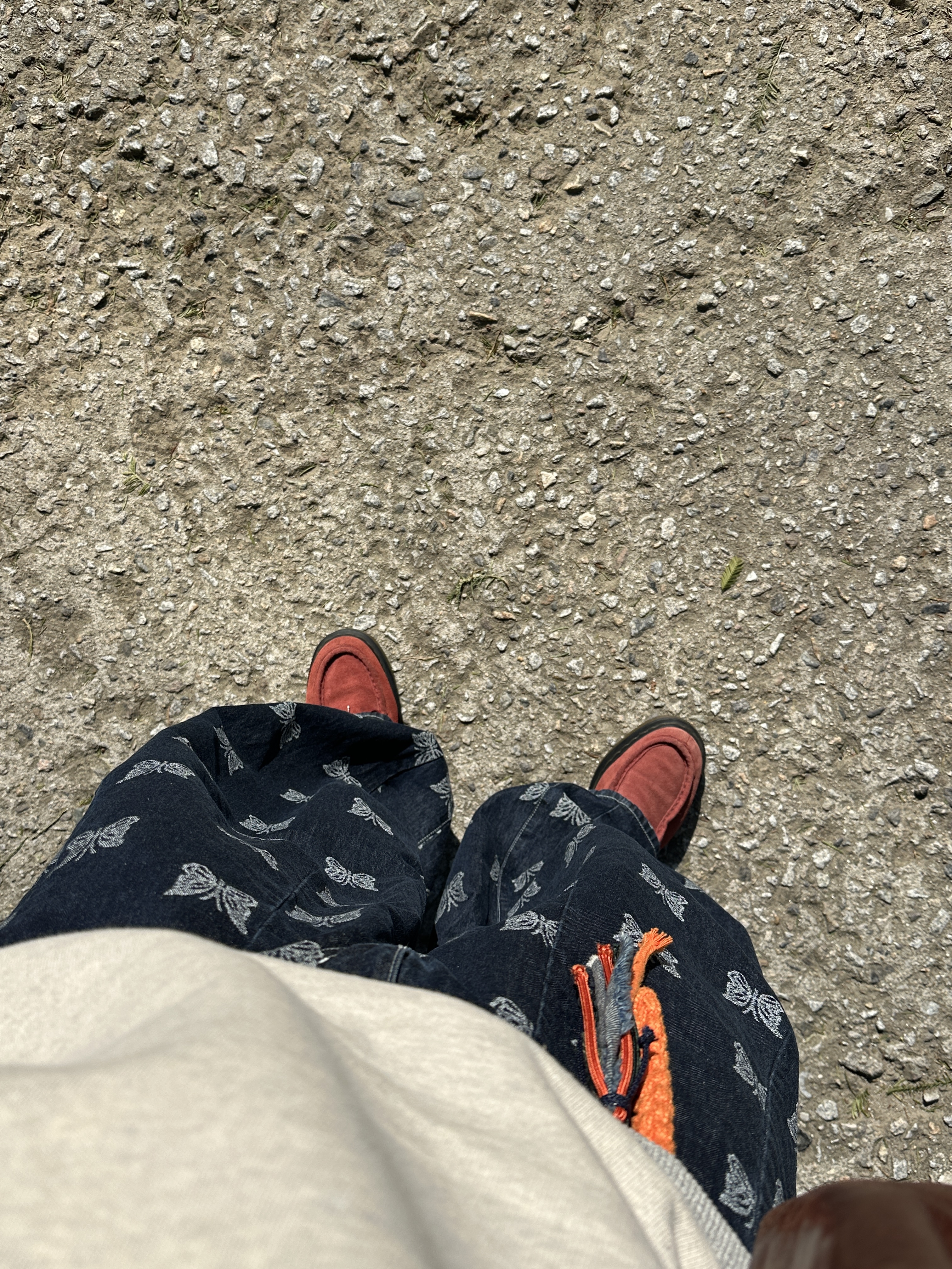 Kapital Top Fleece Crew Sweatshirt Peckish Little Bear Patch Kinari Gray, Needles H.D. Pants 10 Oz Denim Papillon JQ Indigo 착용 스타일 - 3